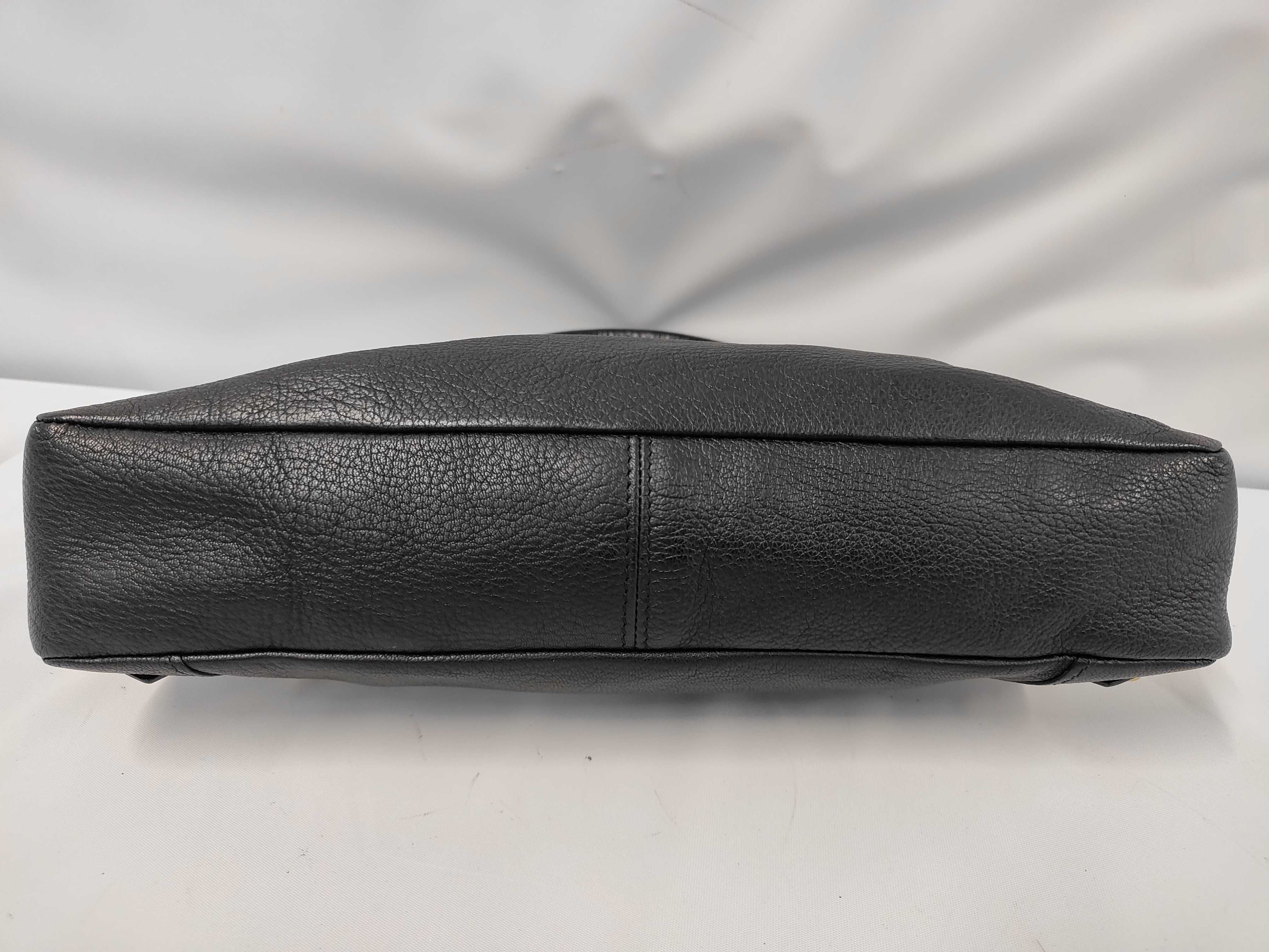 Leather 2-Way One-Shoulder Black Handbag — view 4