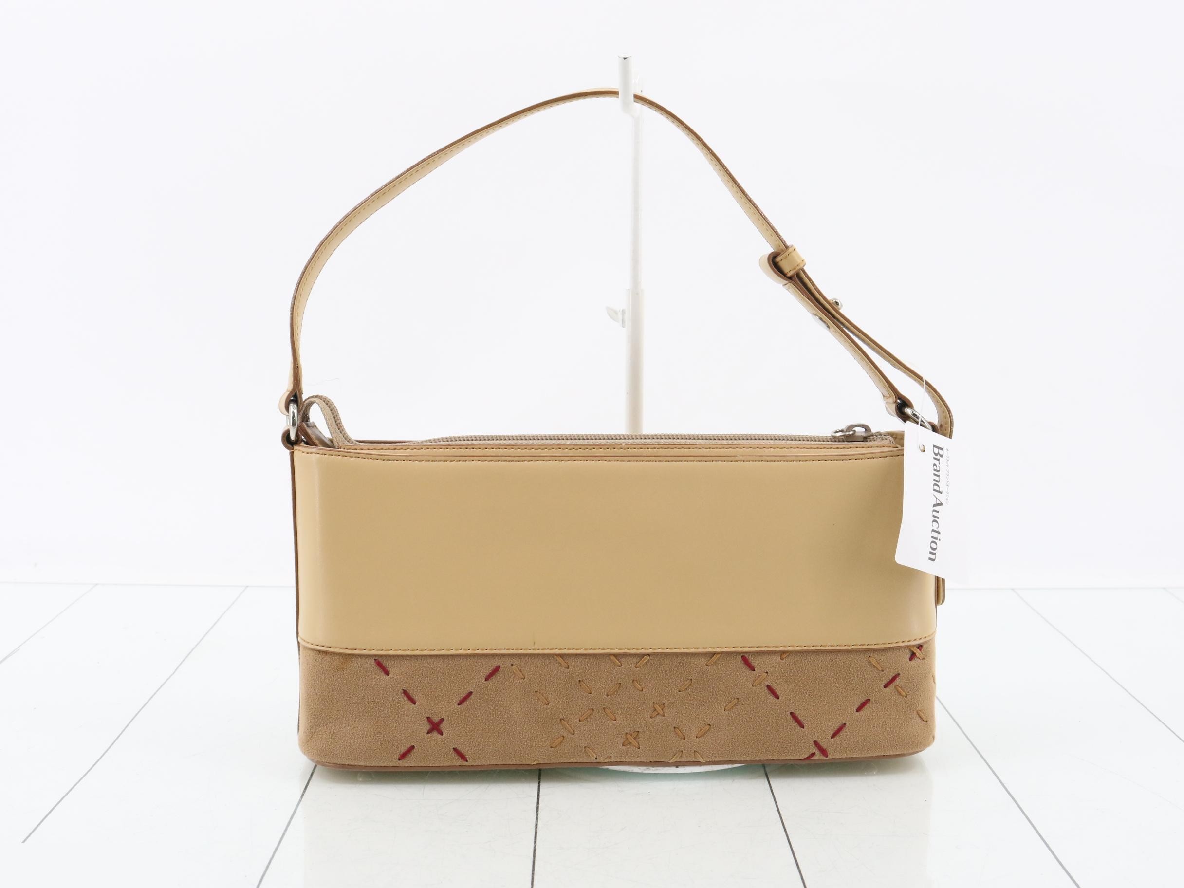 Other lines: Bags, One-shoulder bags, Leather, Stitching, Beige — view 2