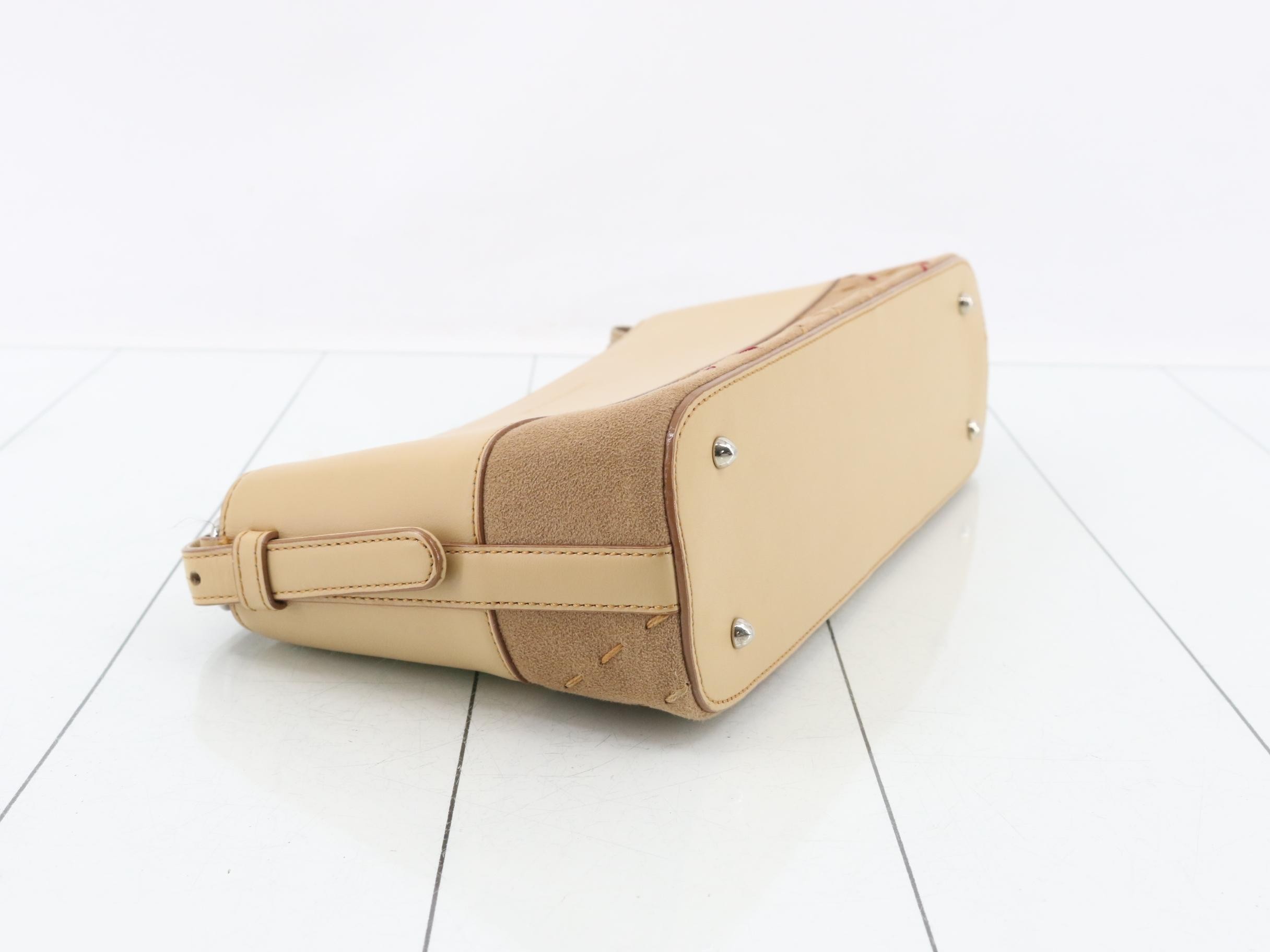 Other lines: Bags, One-shoulder bags, Leather, Stitching, Beige — view 5