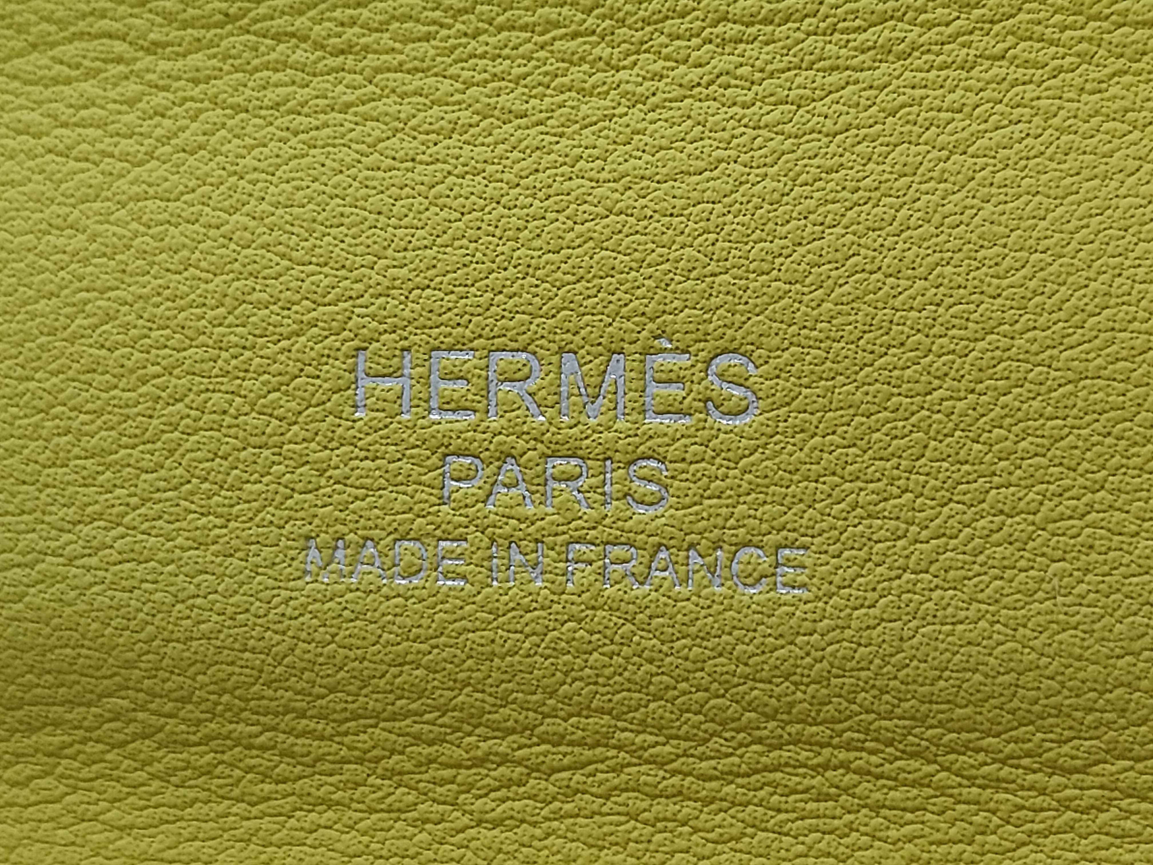 Vanquatrième Mini 21 24/24 Yellow Silver Hardware B Stamp: 2023 Handbag — view 9