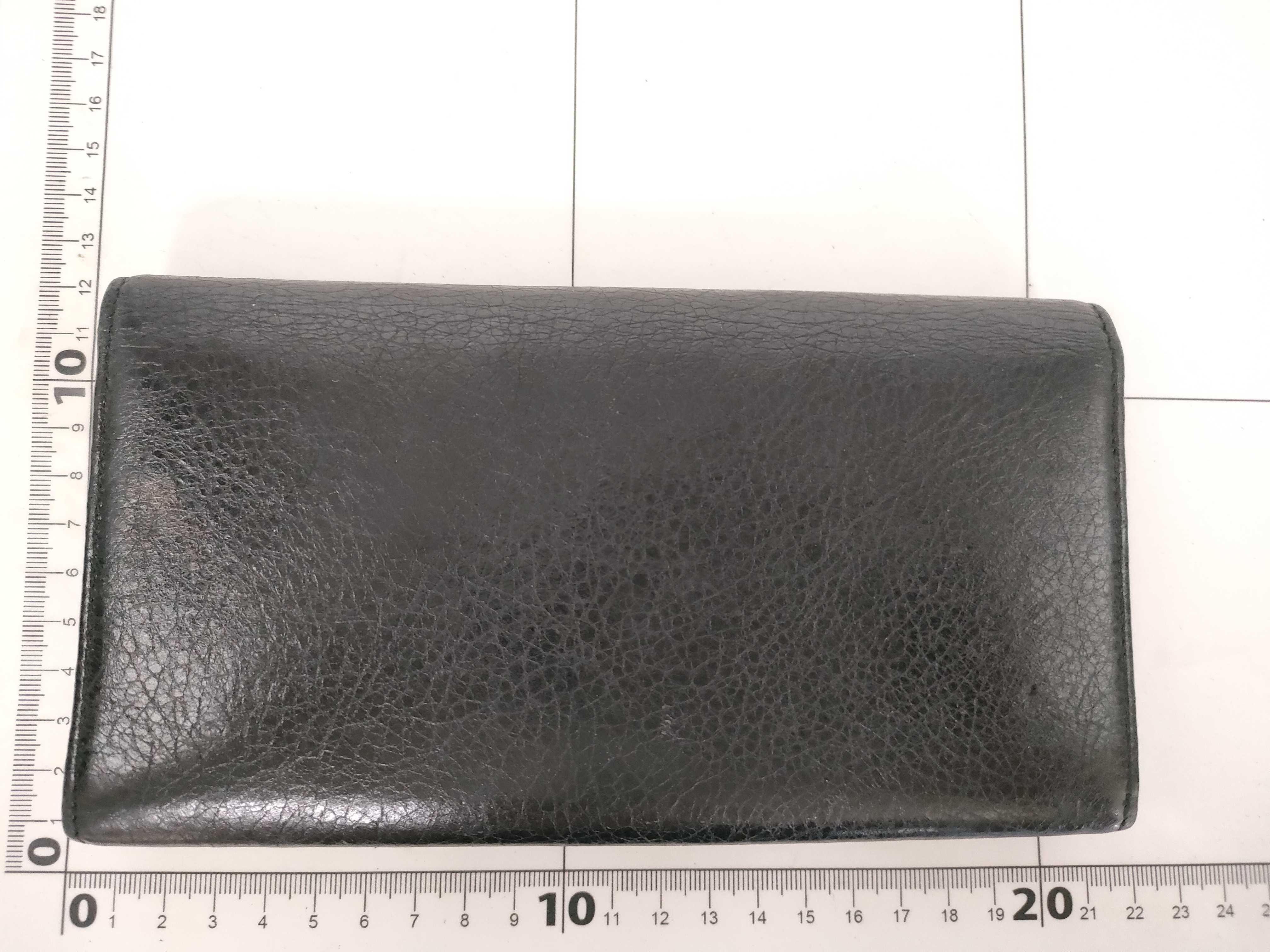 wallet — view 2