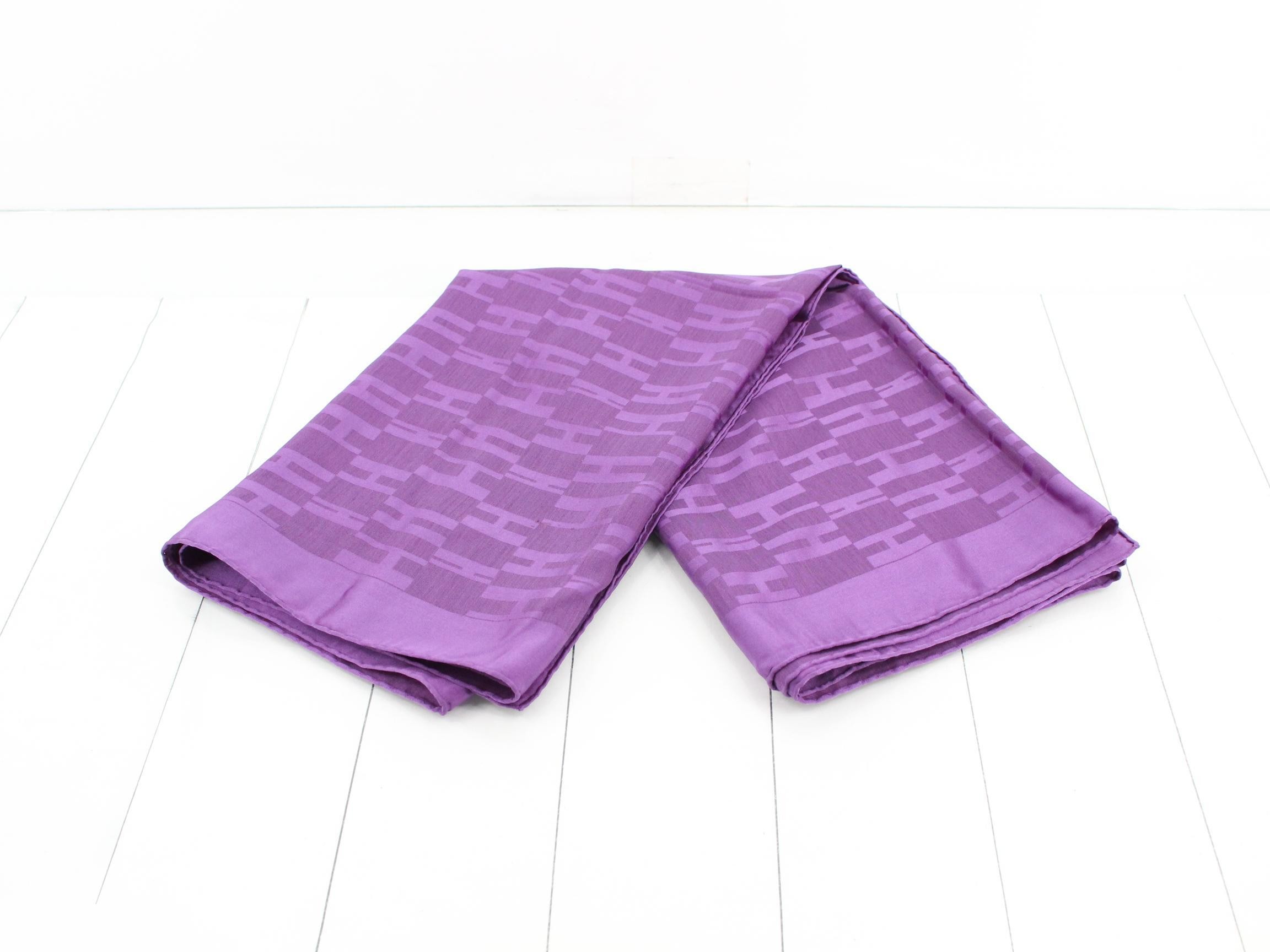 Scarf, Carre Géant, Carre 140 — view 2