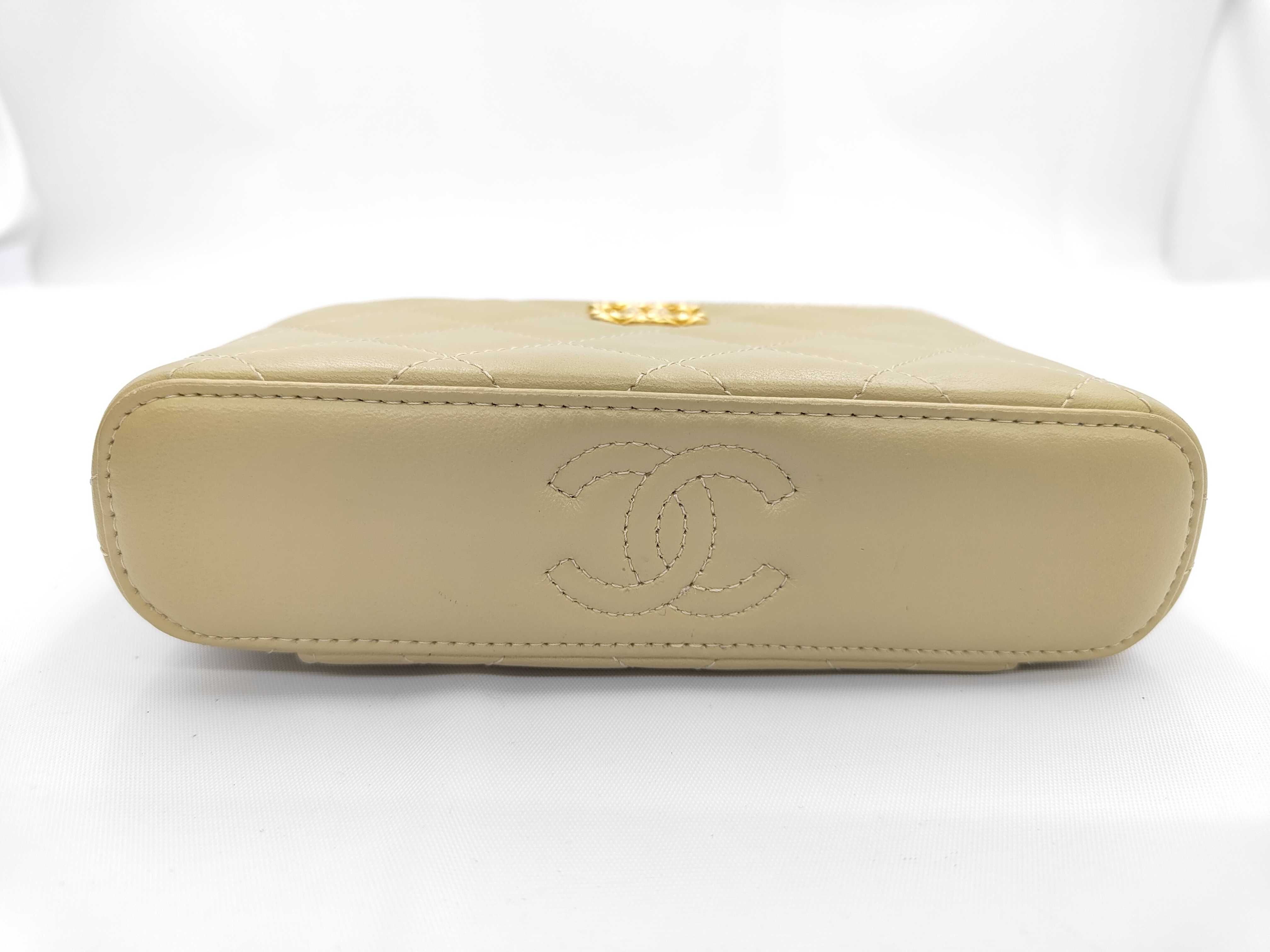 Chain Bag Shoulder Bag — view 5
