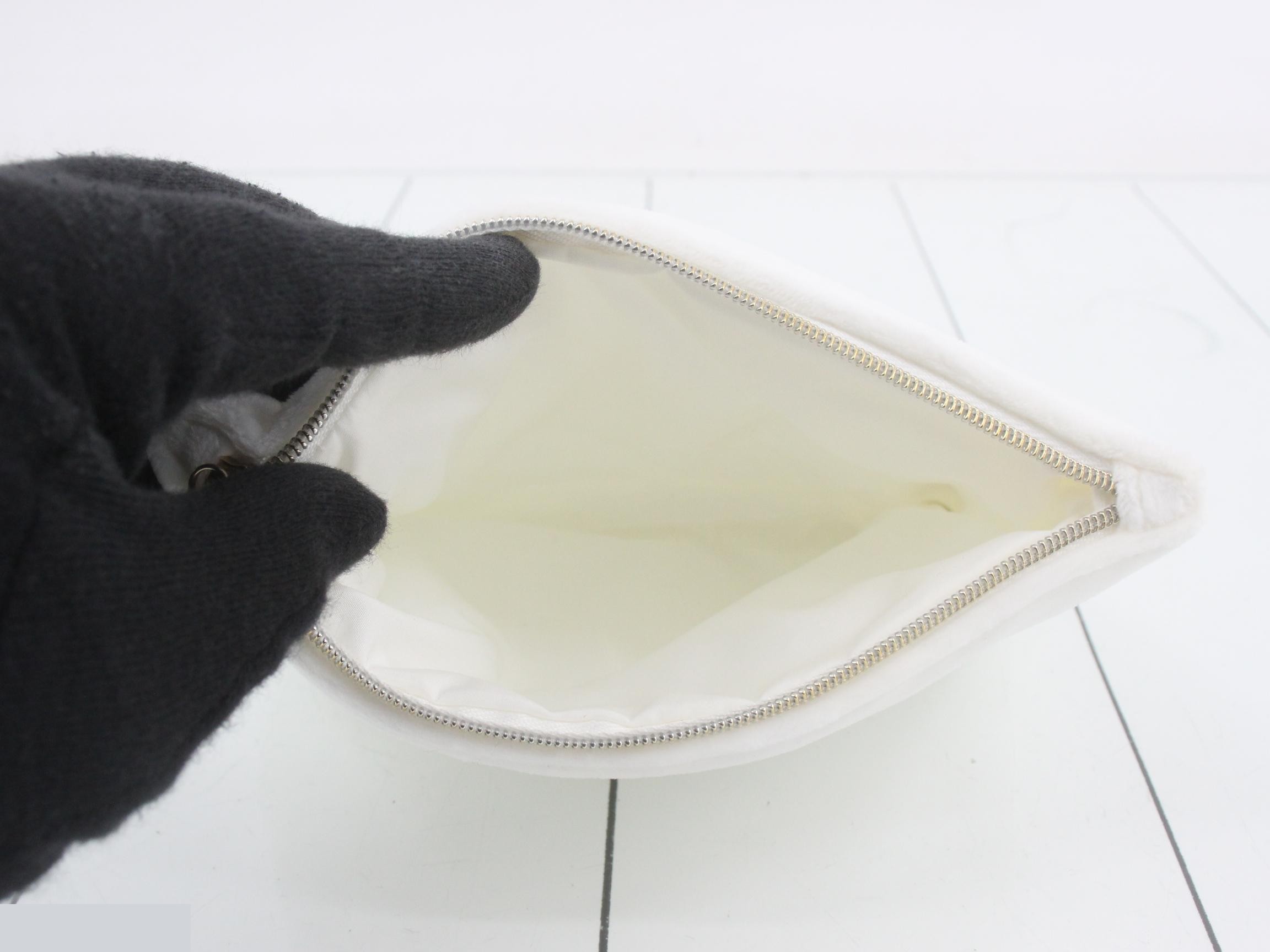 pouch — view 4