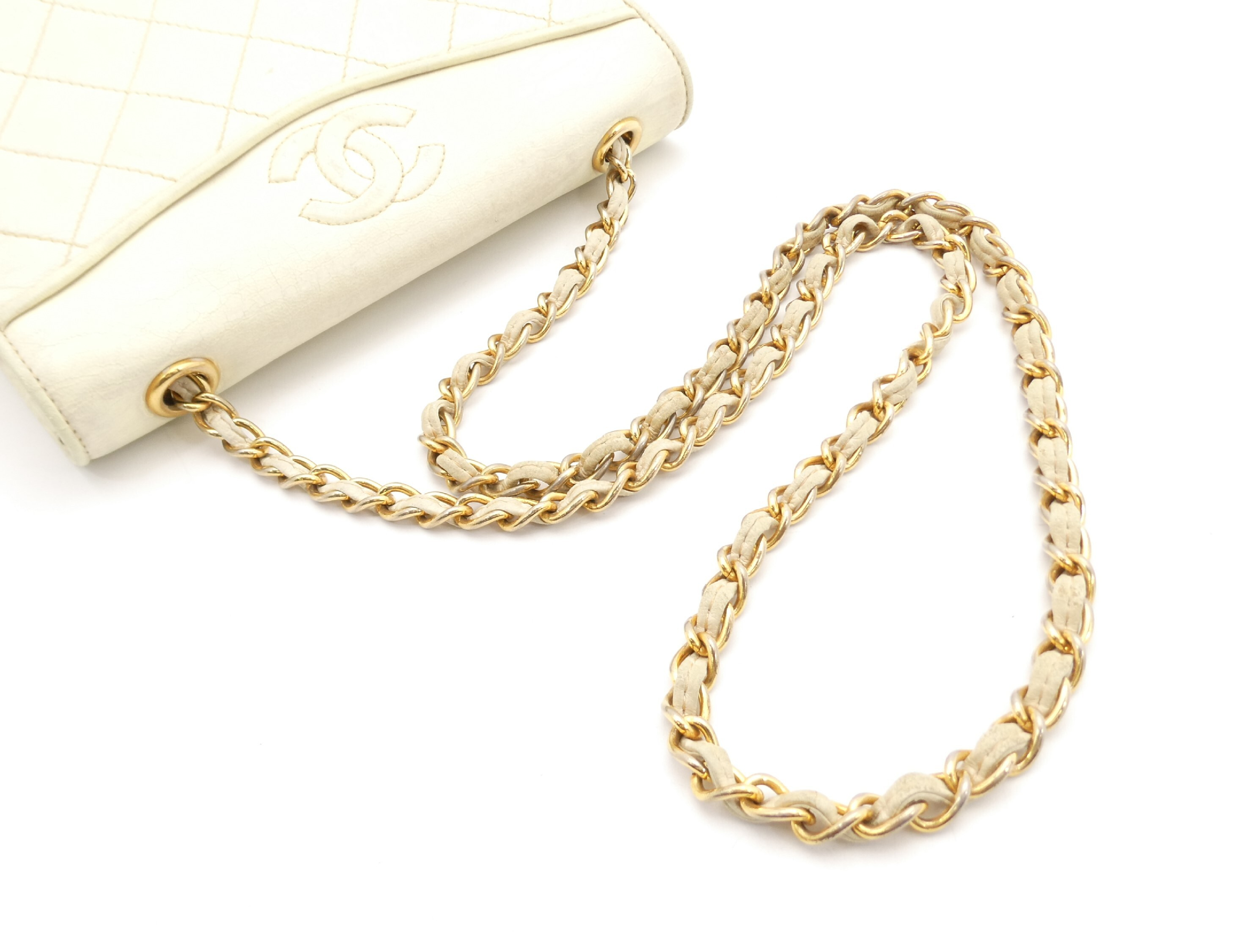 Matelassé Coco Mark Chain Shoulder Bag — view 6