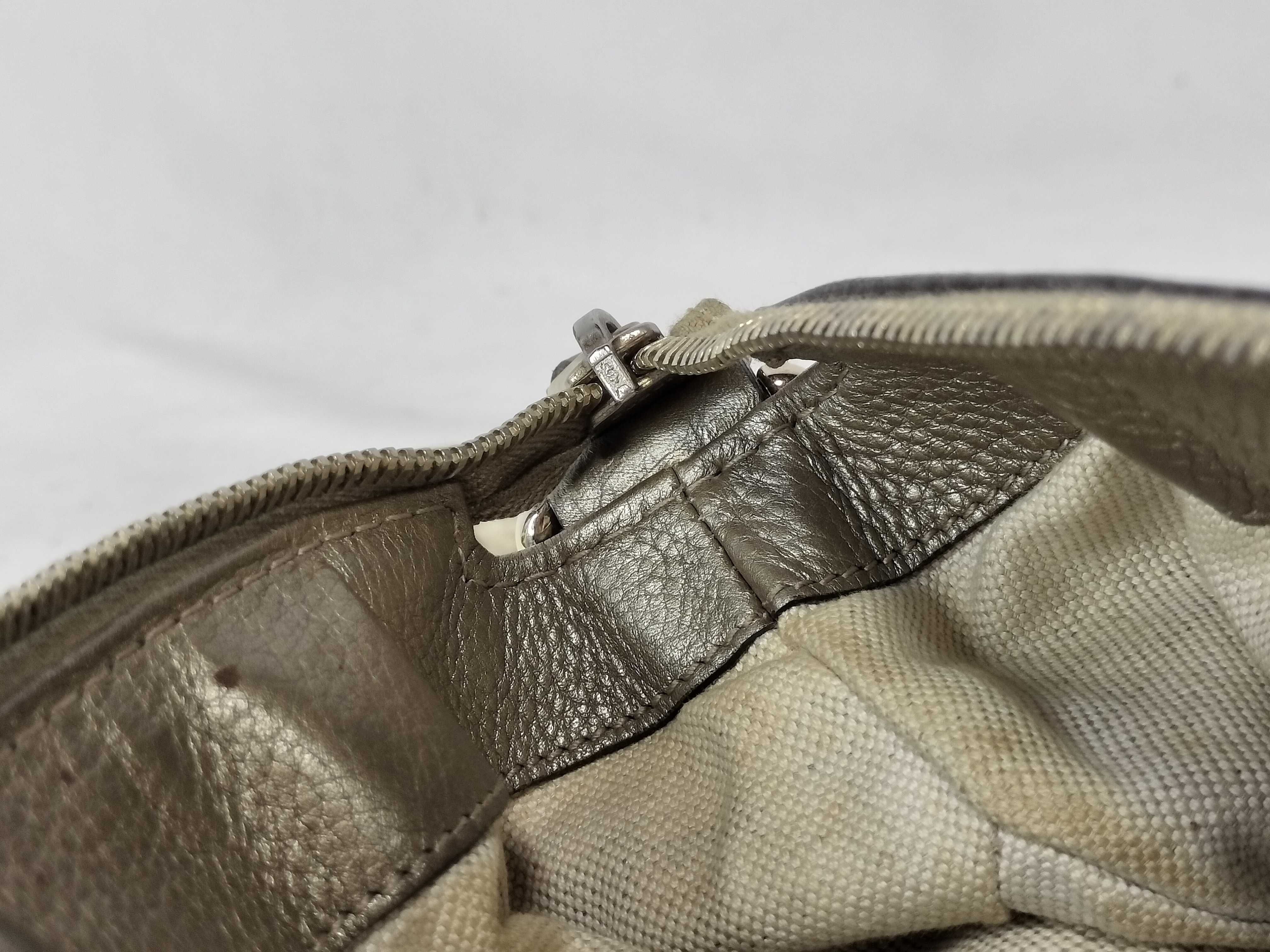 GG Canvas Gucci Handbag — view 10