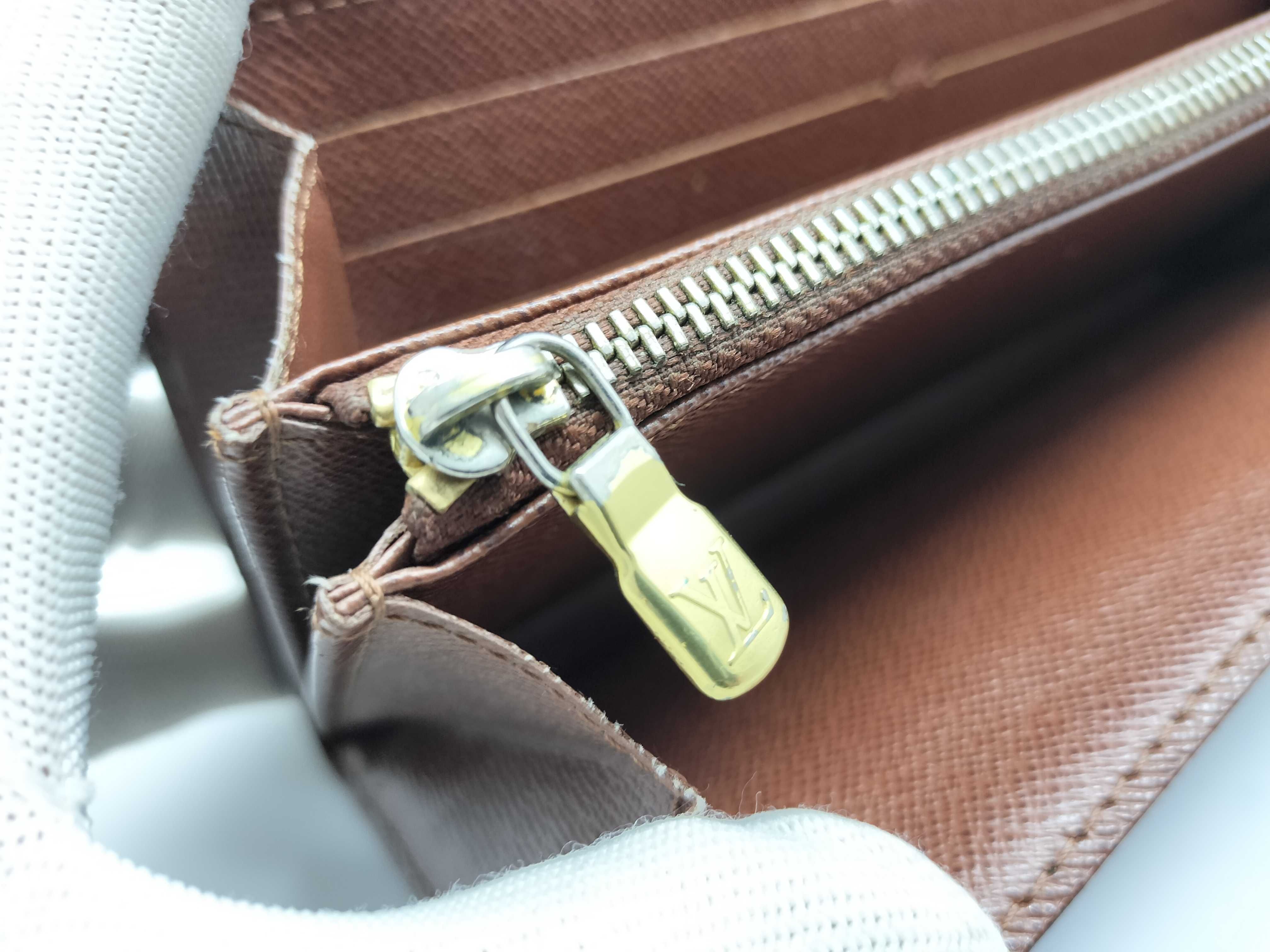 Monogram Pochette Portemonnaie Credit Wallet — view 9