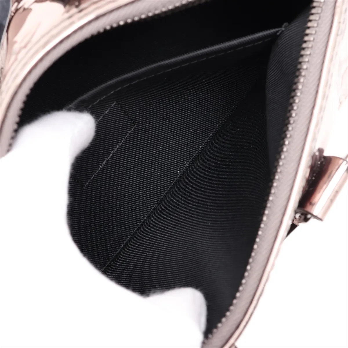 Monogram Mirror Canvas Keepall Bandoulière 25 M26903 Silver (RFID detected) — view 8