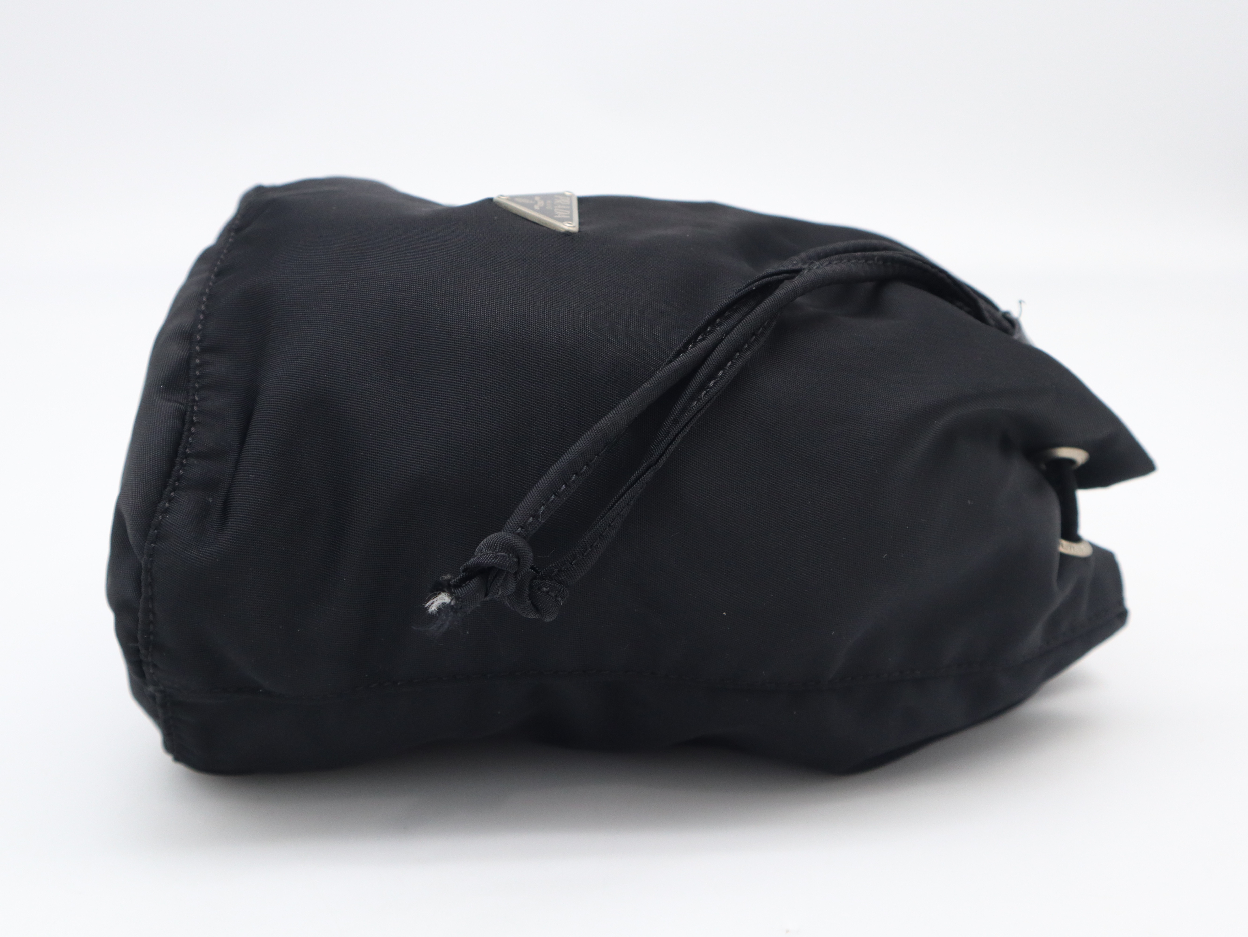 MV369 Nylon Drawstring Pouch, Black, with Guarantee Card. — view 4