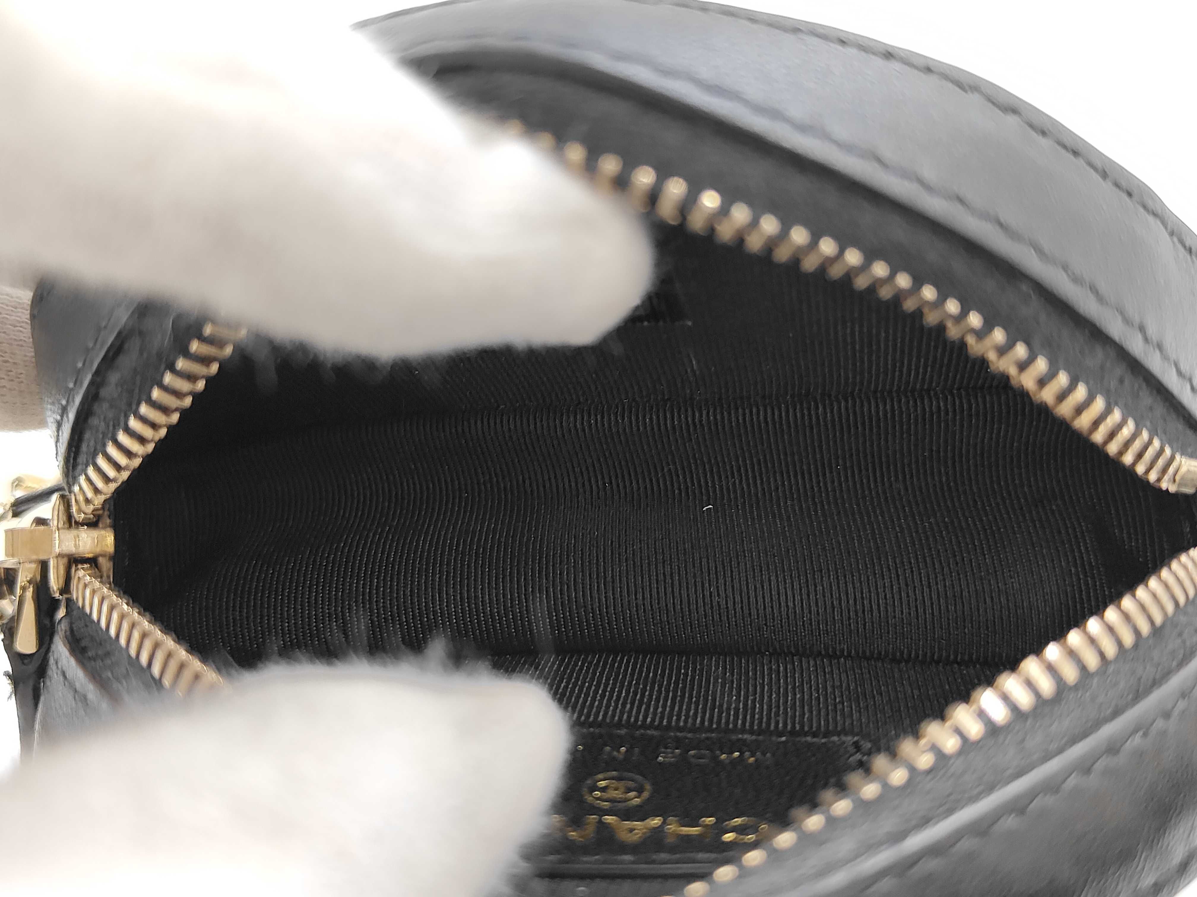 Coco Mark Frame Chain Round Handbag — view 9