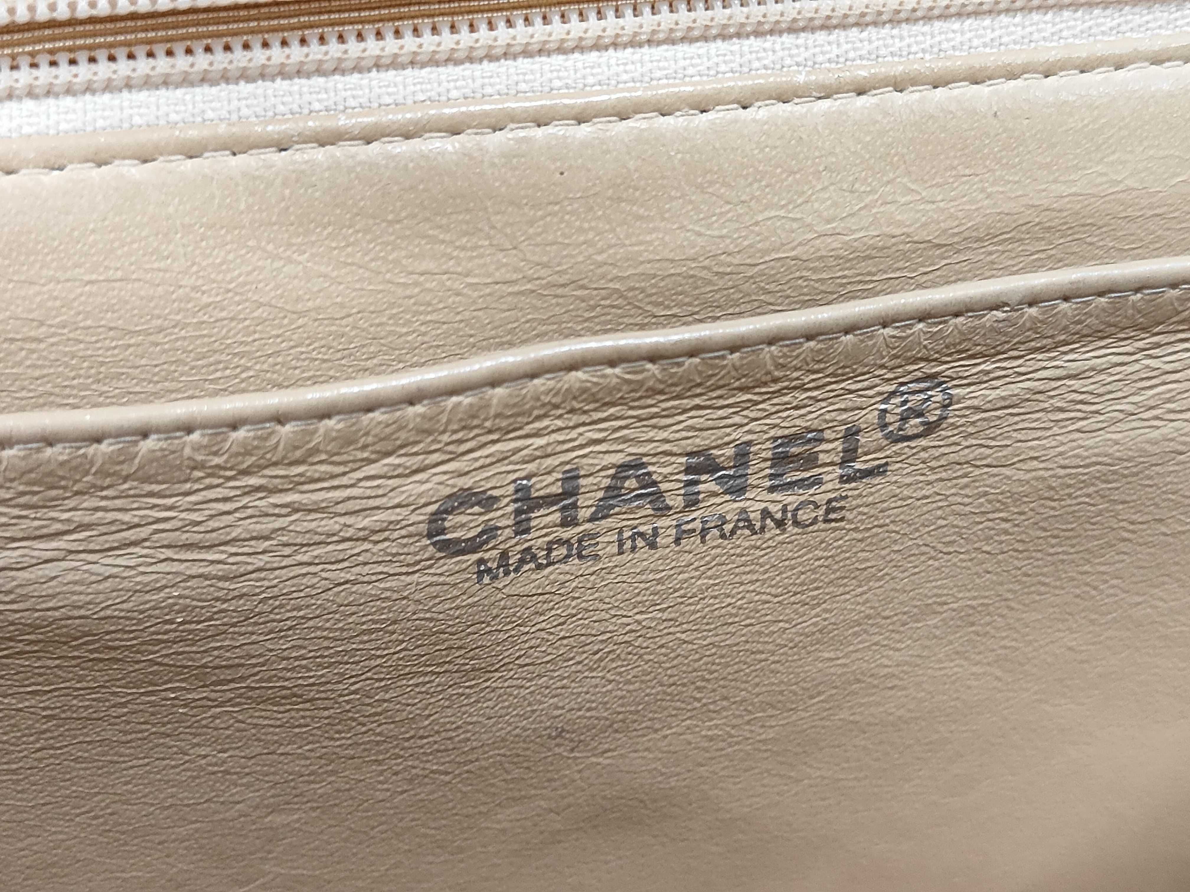 handbag, lambskin, beige. — view 9