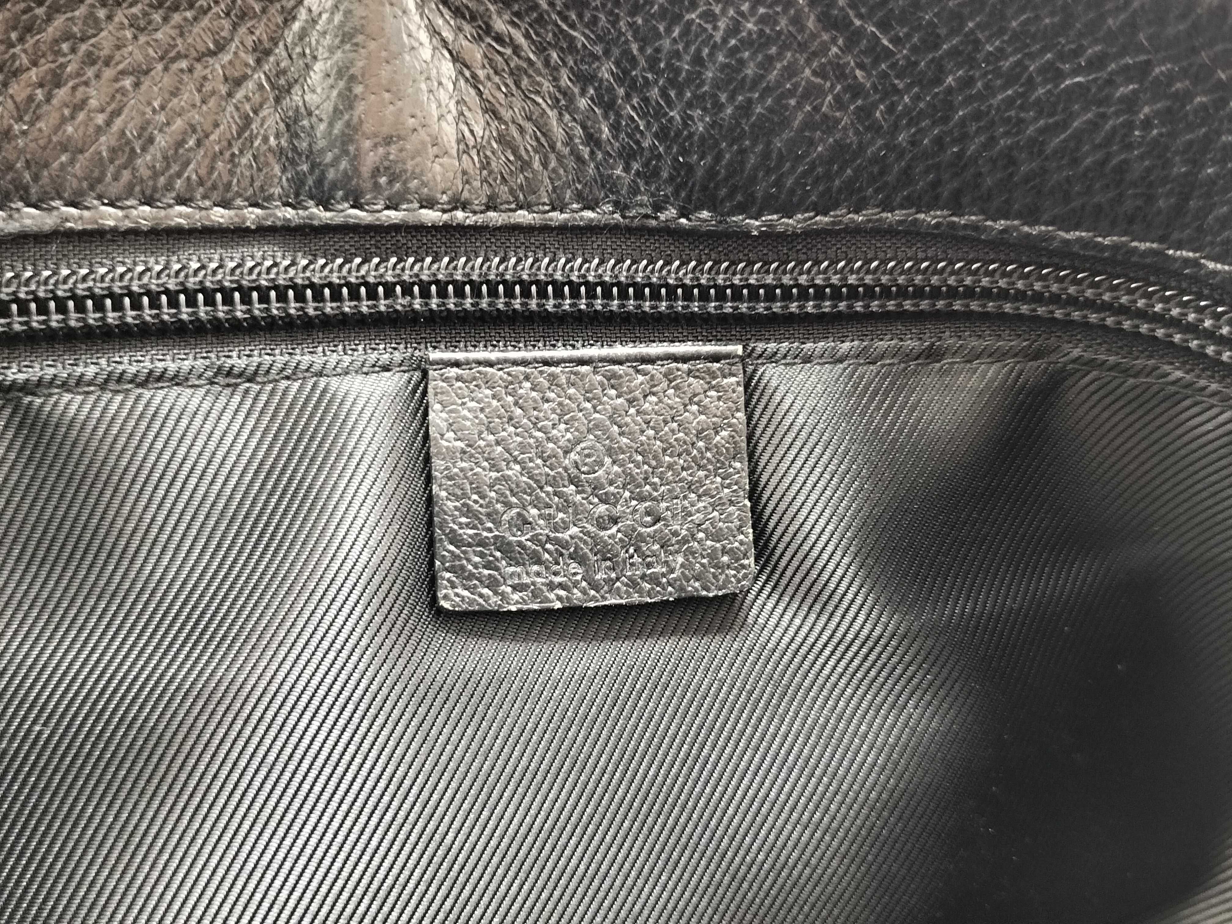 GG Canvas Shoulder Bag (Canvas x Leather) — view 14