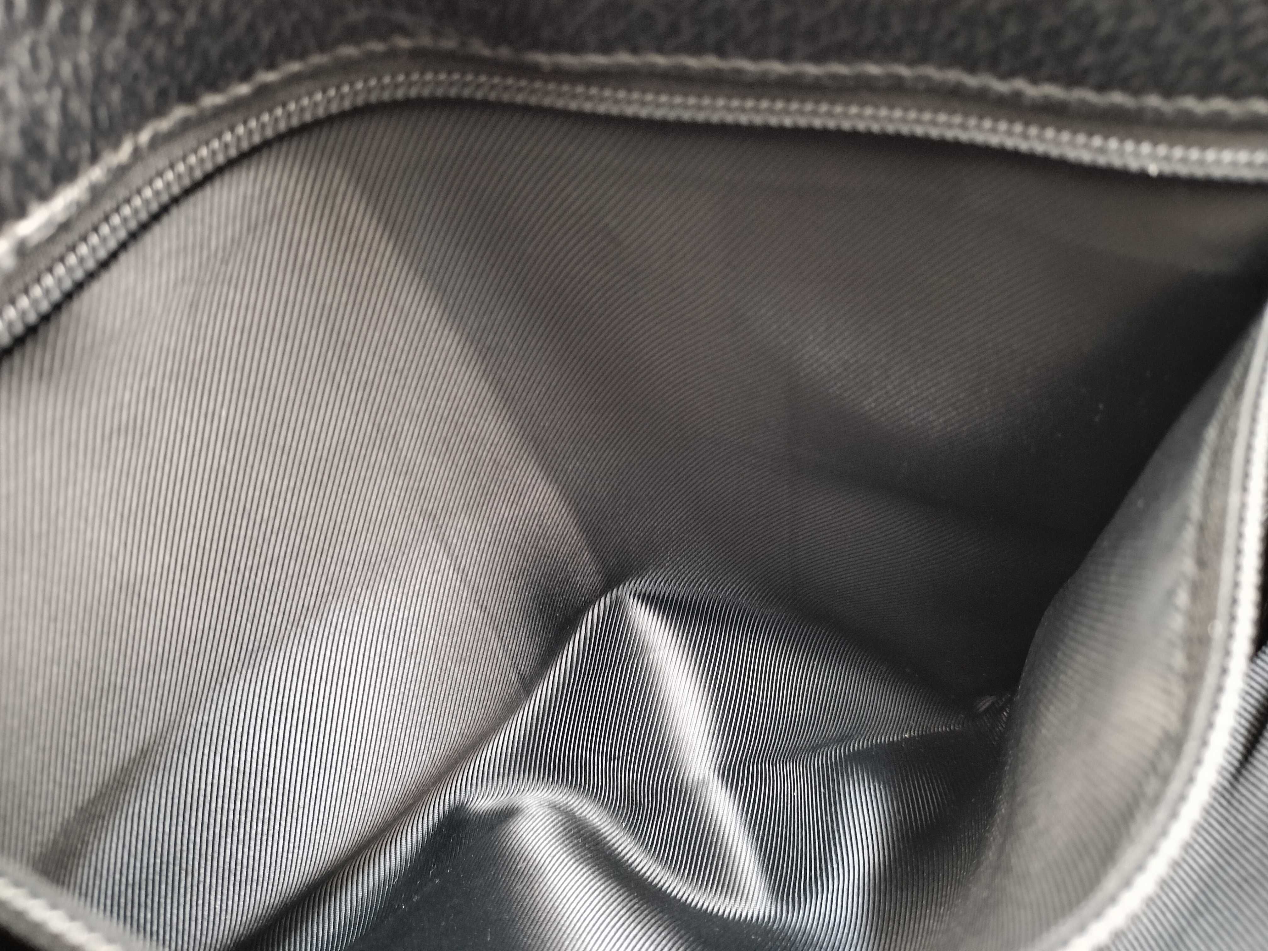 GG Canvas Shoulder Bag (Canvas x Leather) — view 15