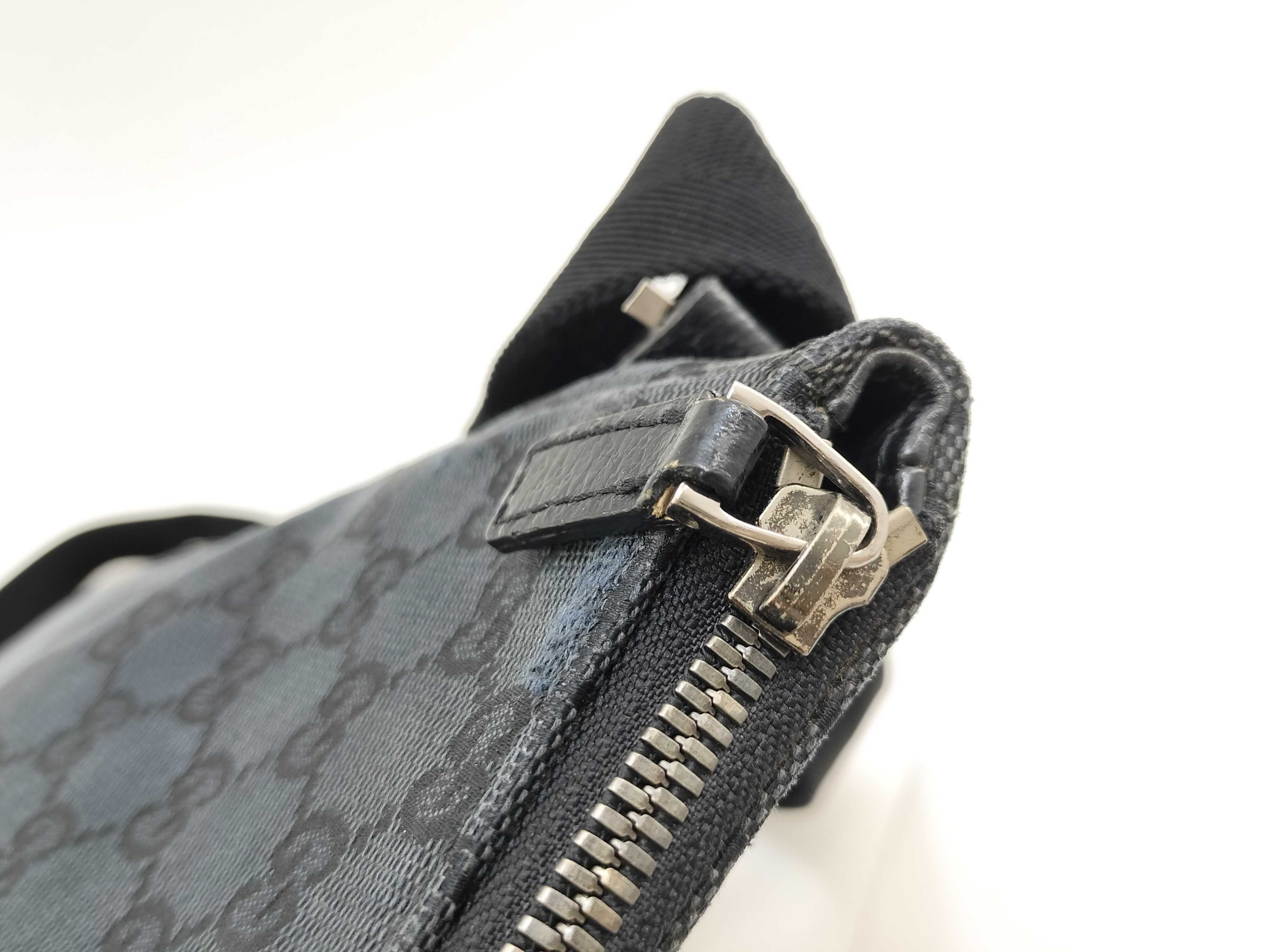 GG Canvas Shoulder Bag (Canvas x Leather) — view 9