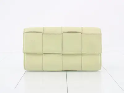 Maxi Intrecciato Folding Wallet, Lemon Yellow, Gold Hardware