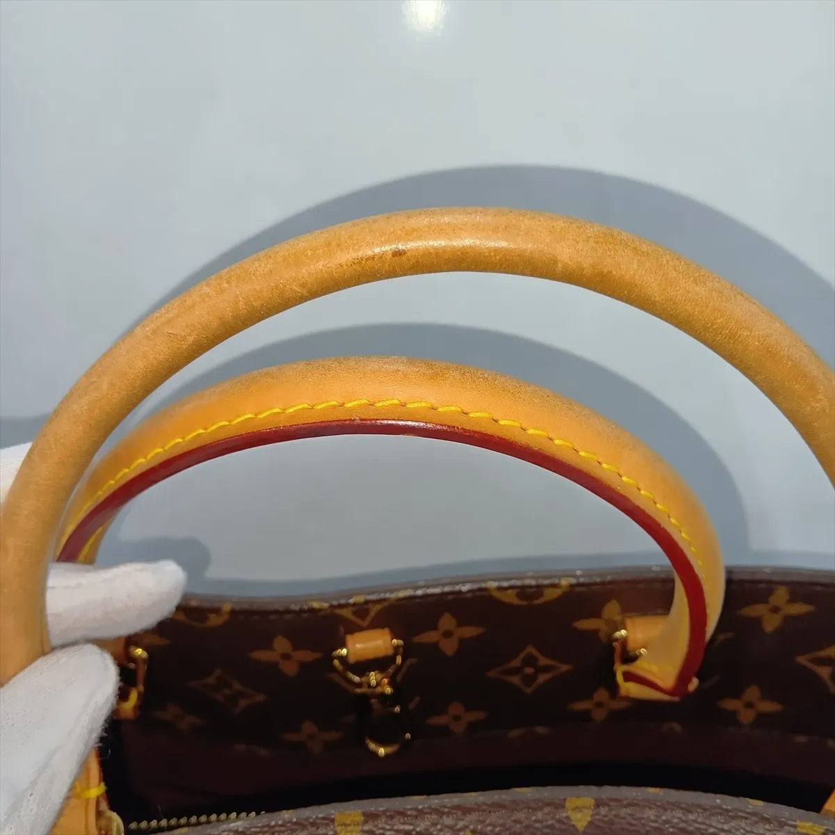 Monogram Montaigne MM M41056 CA1184 Brown, clochette strap cracked. — view 15