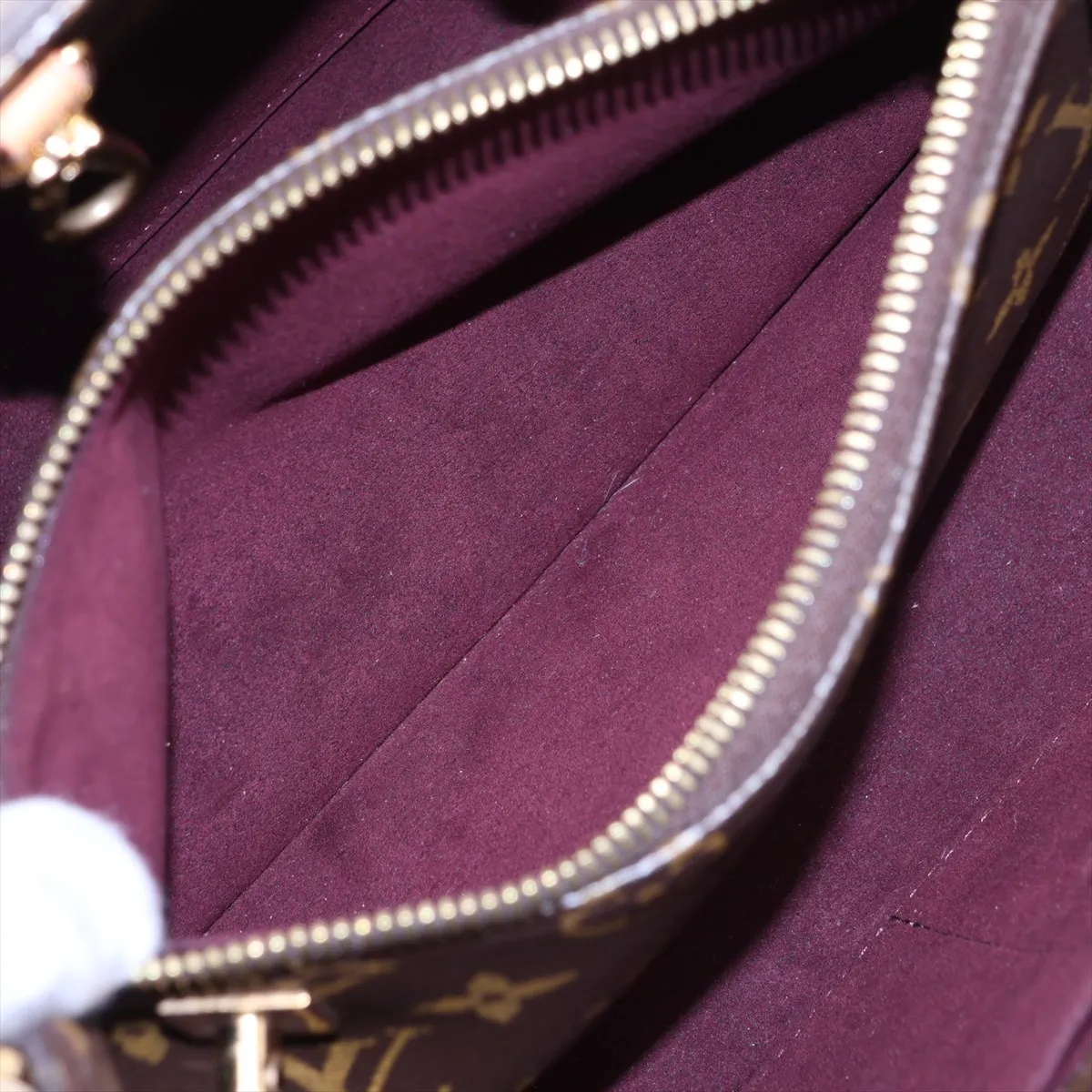 Monogram Montaigne MM M41056 CA1184 Brown, clochette strap cracked. — view 10