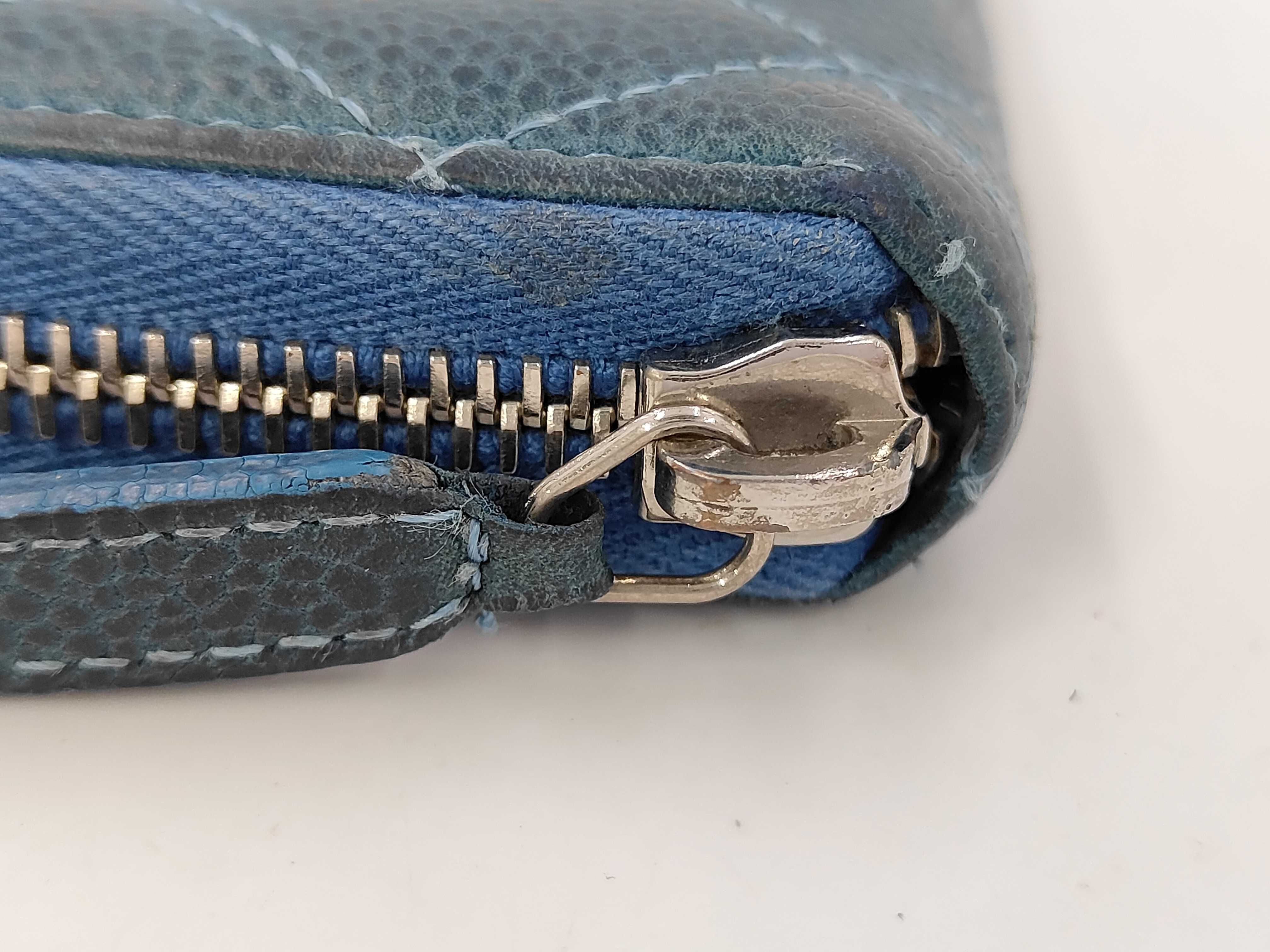 Blue Caviar Skin Matelassé Wallet (Serial Number 17) — view 5