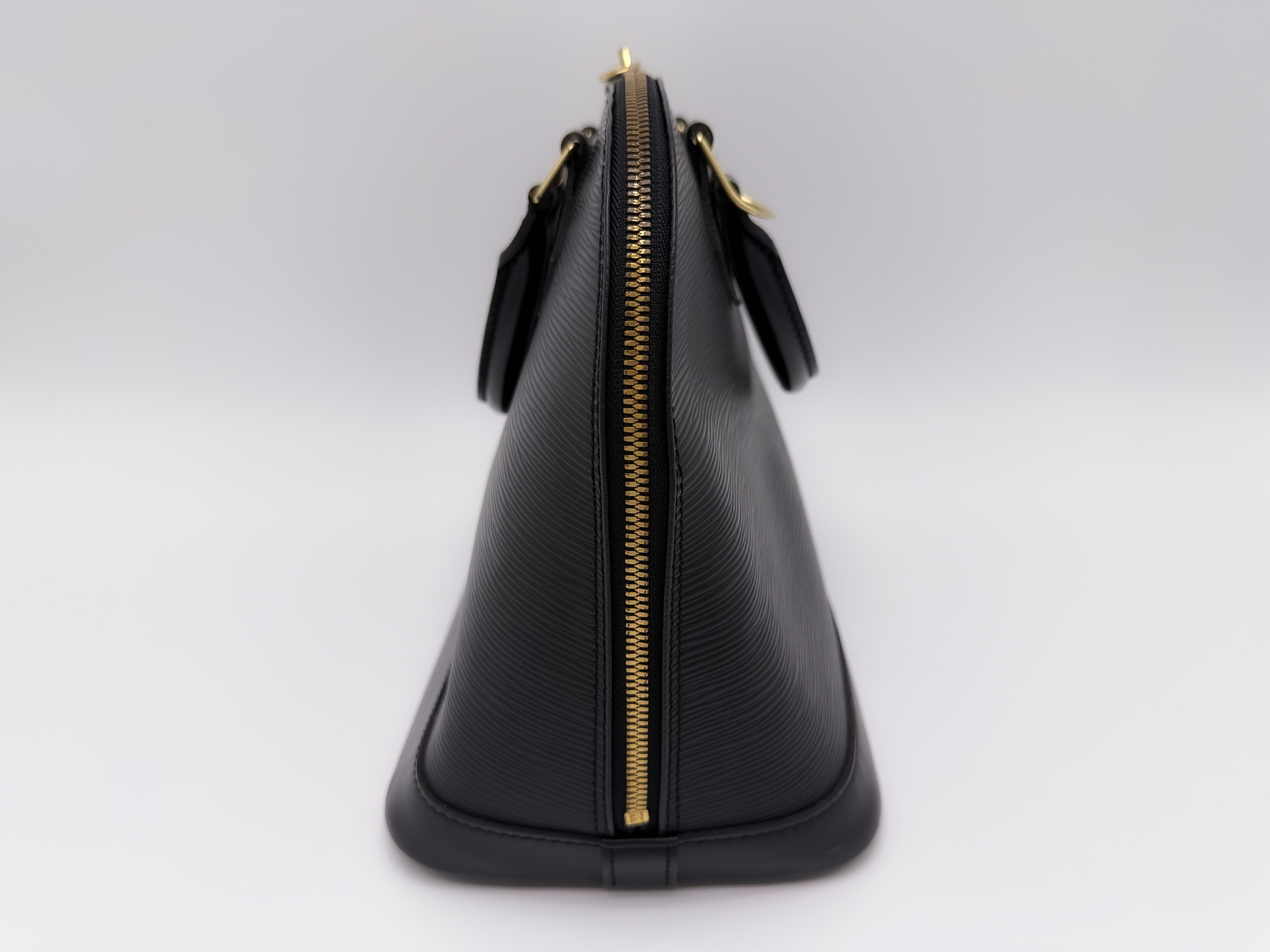 Epi M40302 Alma PM Noir MI0939 Handbag — view 6