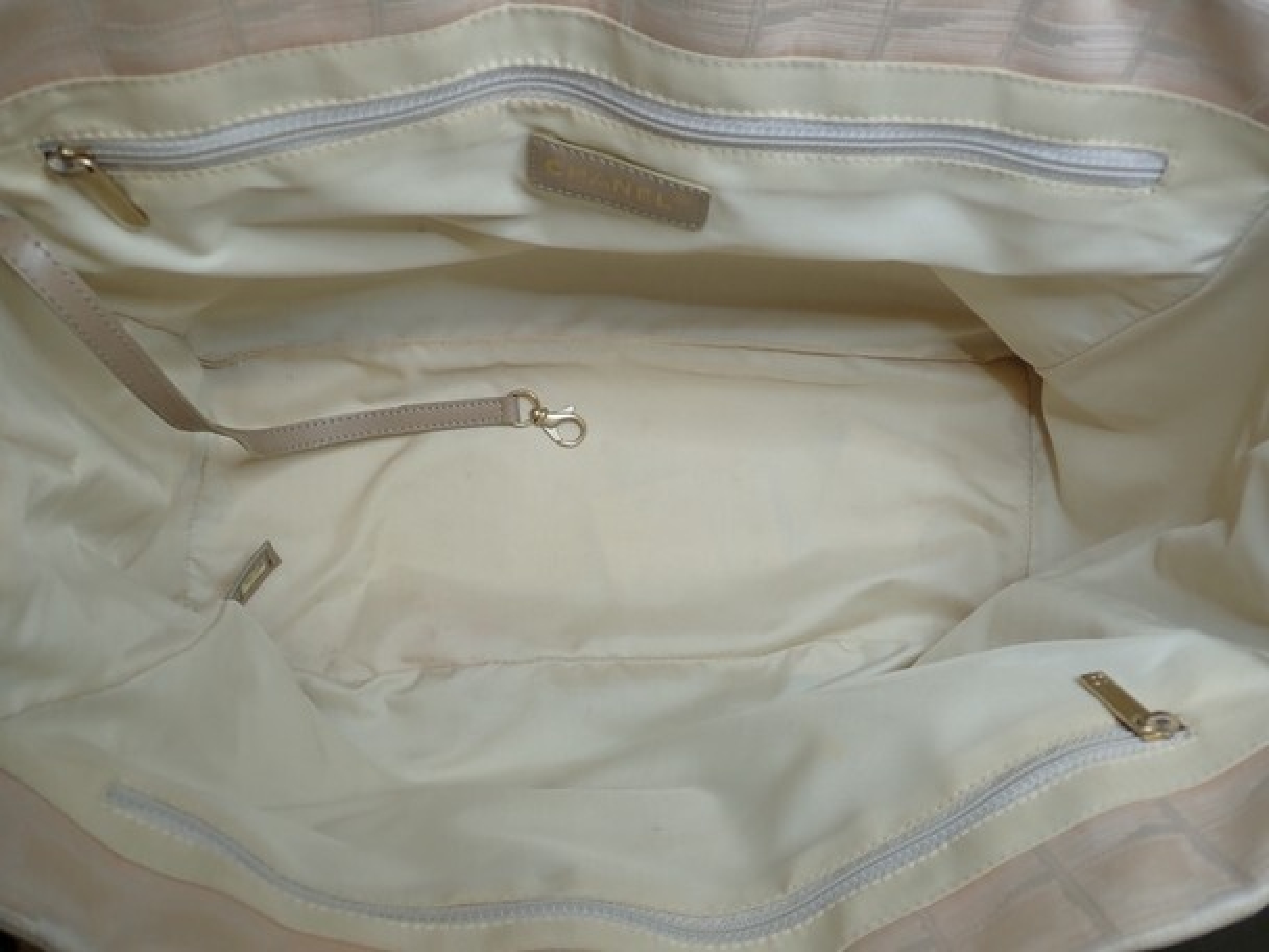 New Travel Line Beige Tote Bag — view 4