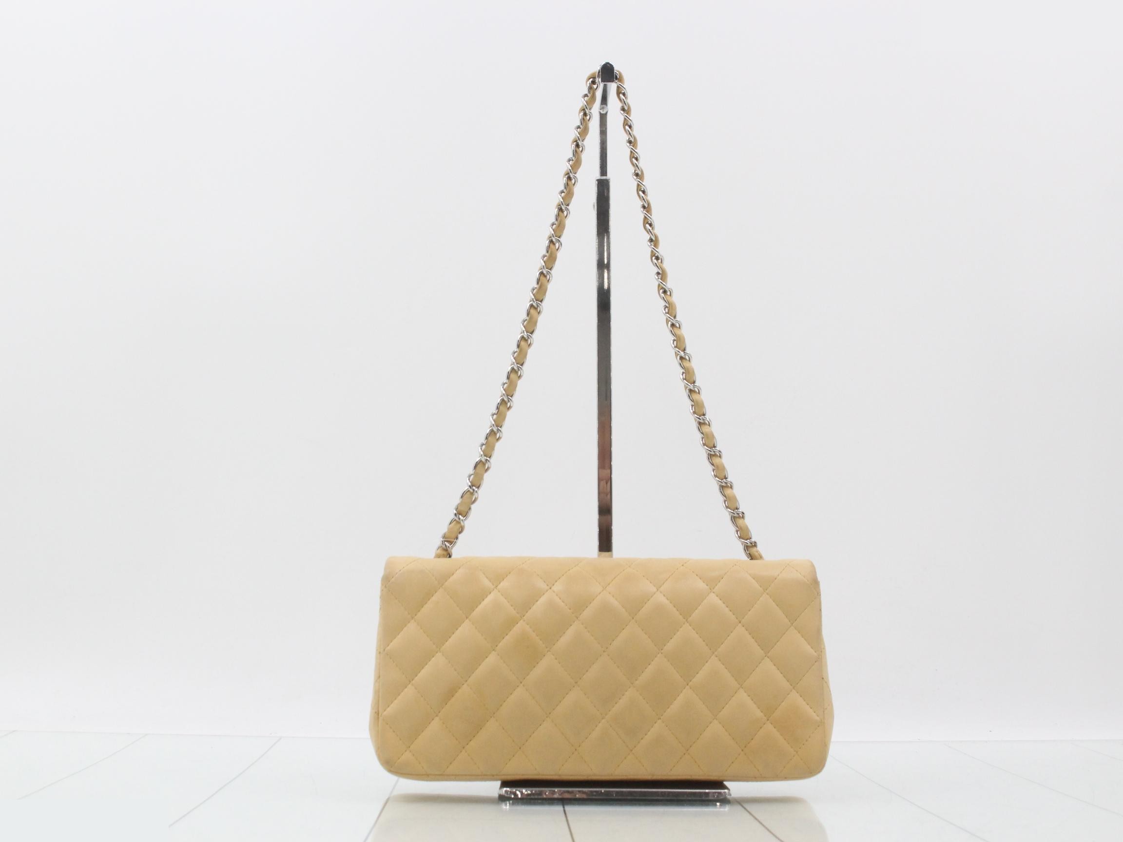 Matelassé chain shoulder bag, beige, number 9 series. — view 2