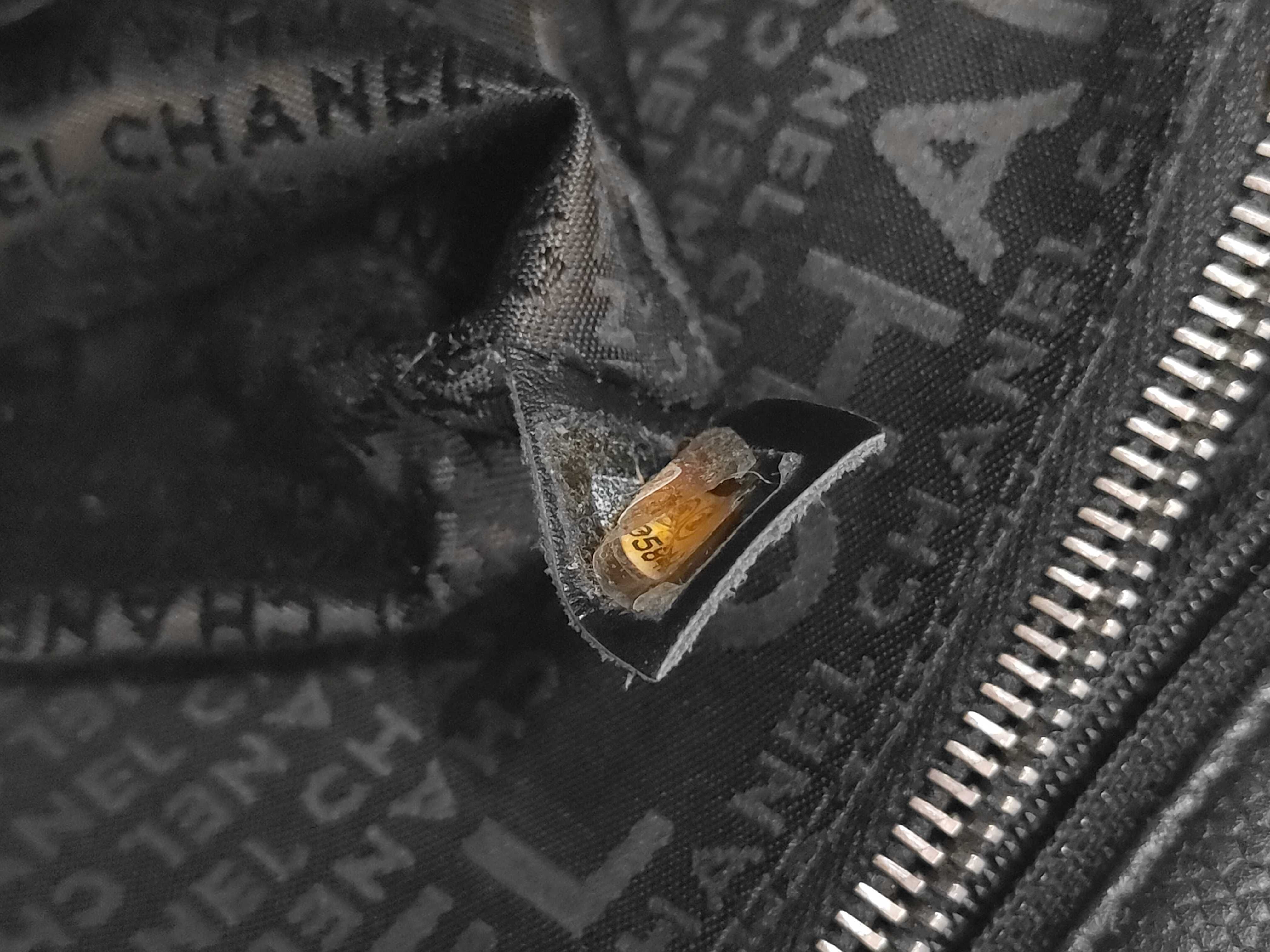 Caviar Leather Handbag Tote Bag — view 10