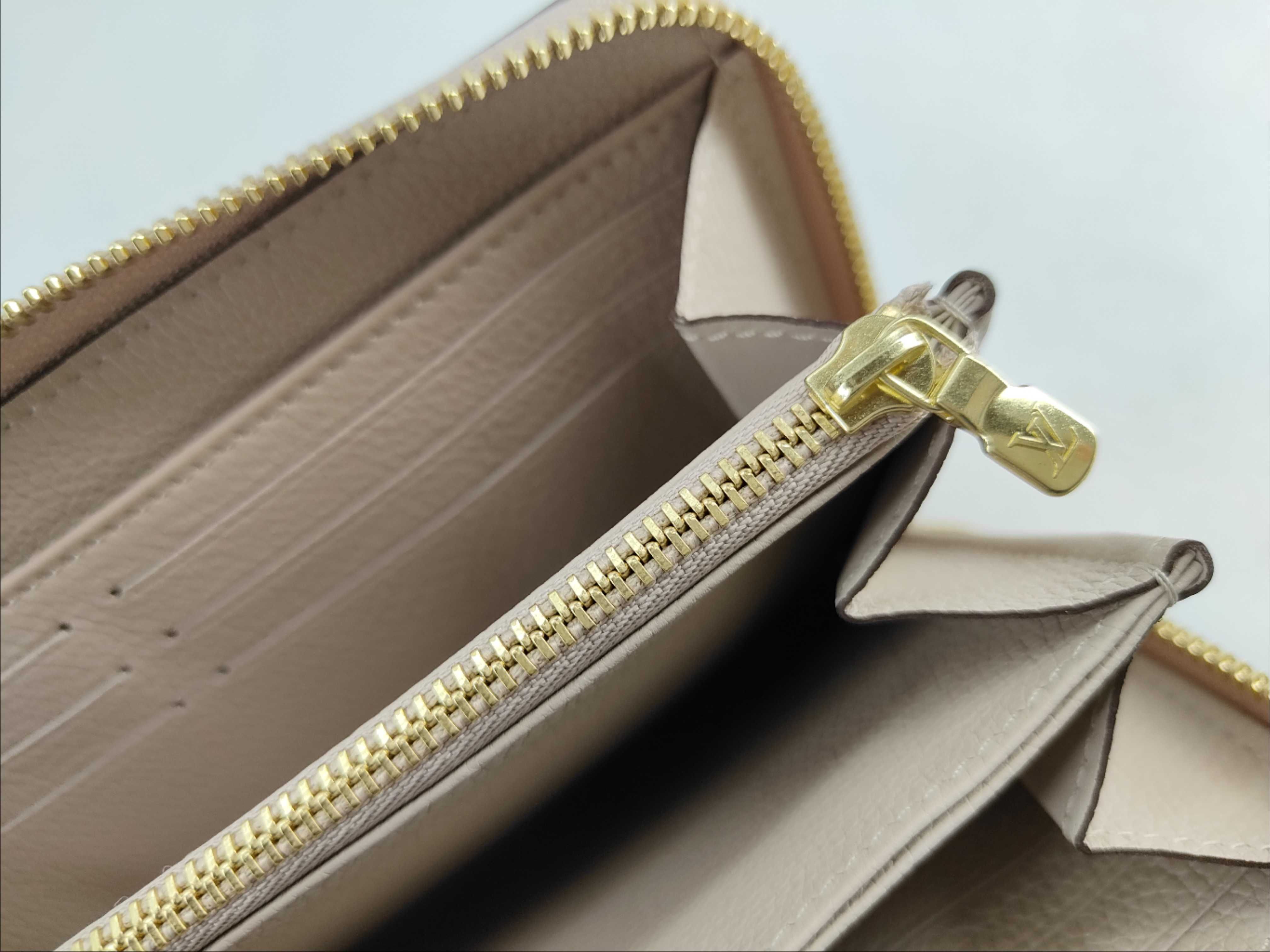 LV logo Zippy Lockme M80674 wallet — view 8