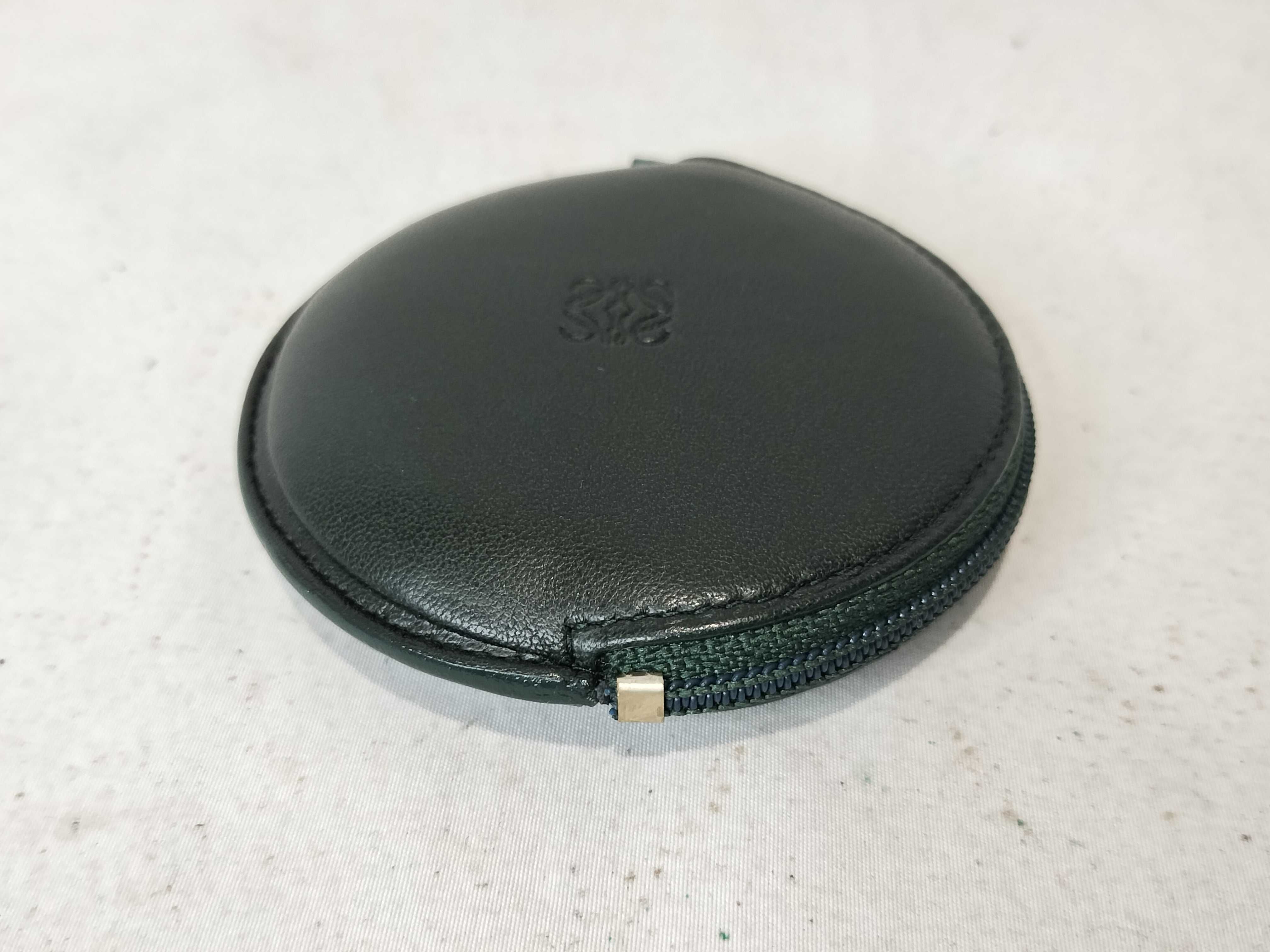 coin case — view 6