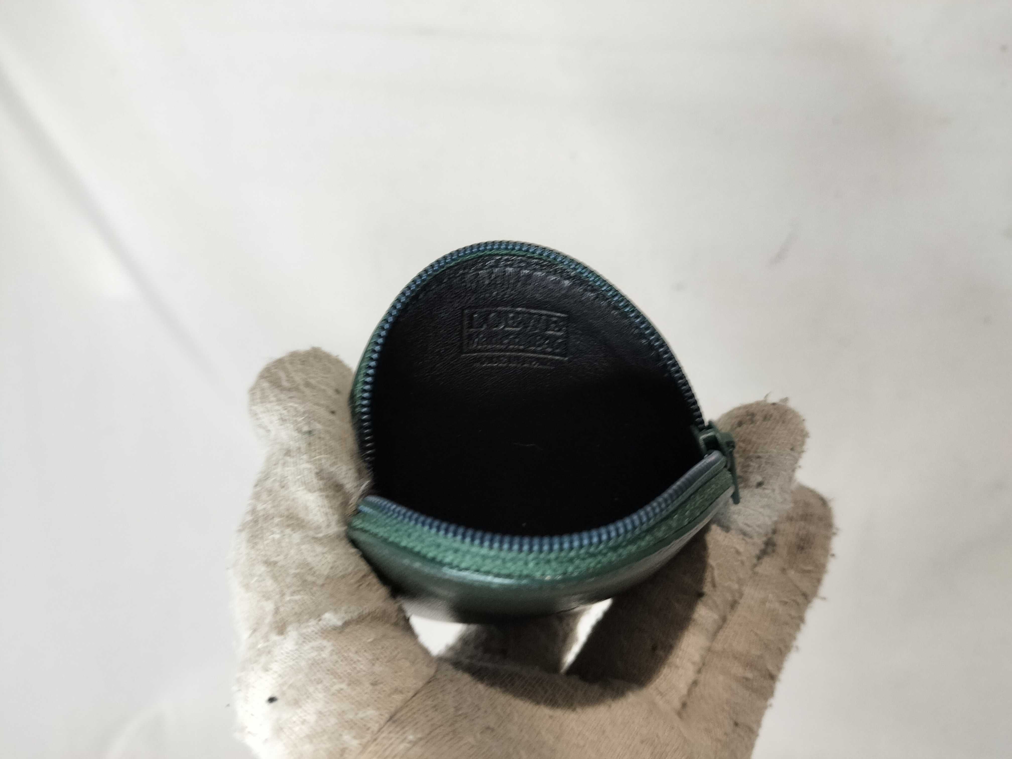 coin case — view 7