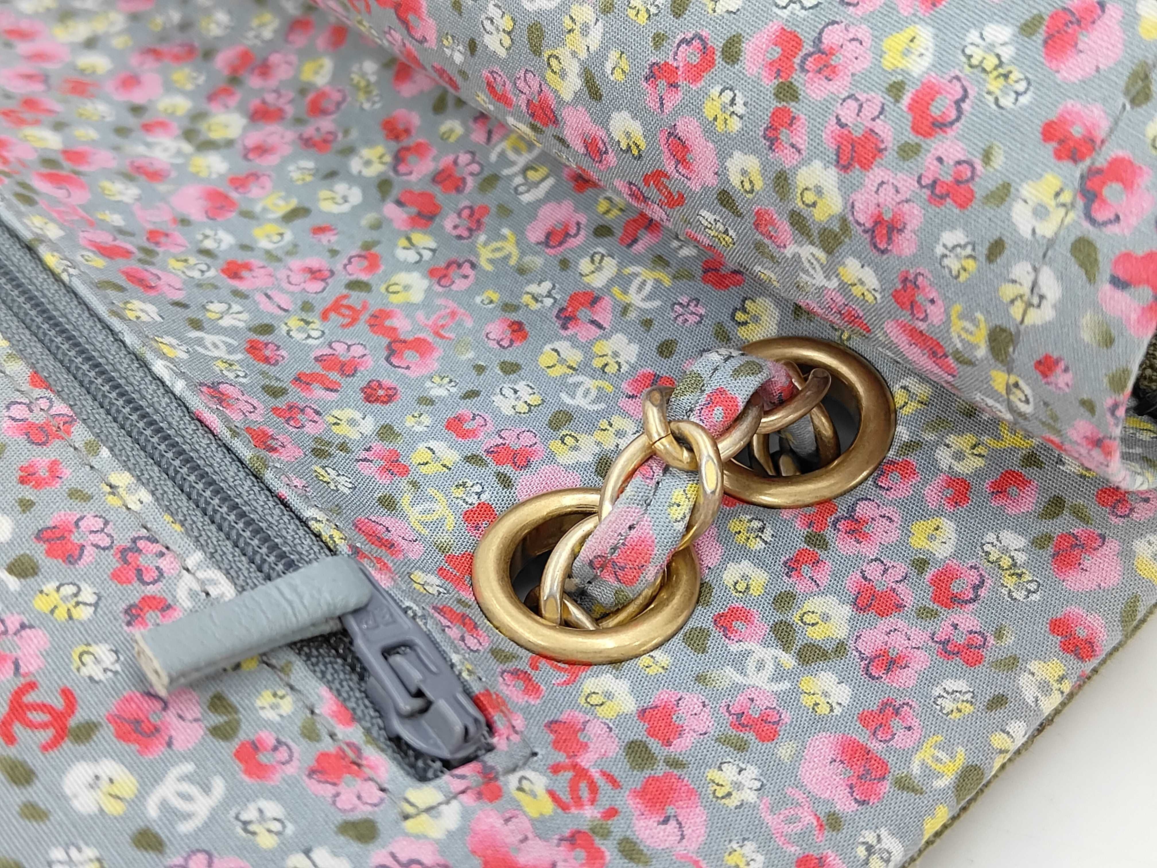 Double Flap Matelassé Cuba Chain Shoulder Bag — view 5