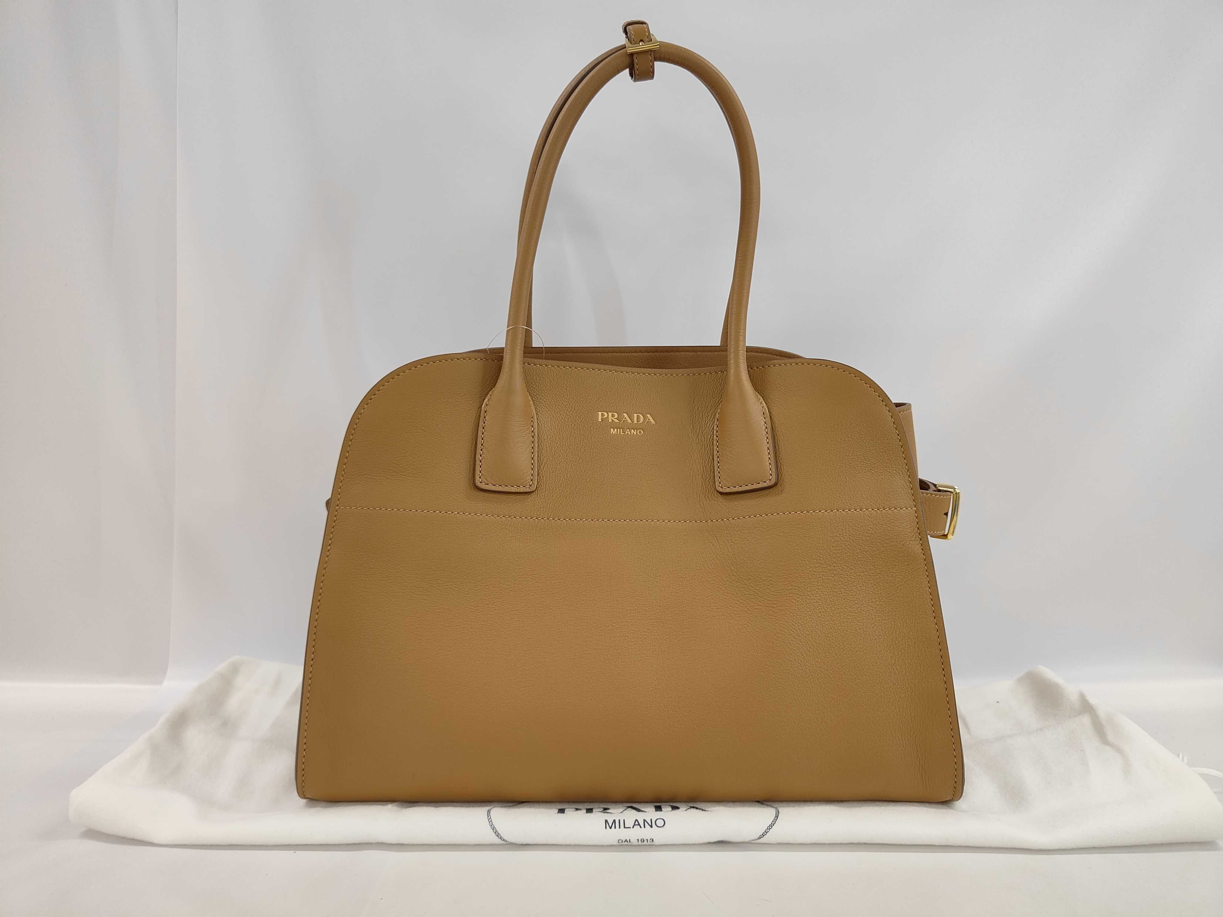 Medium Soft Grain Leather Tote Bag 1BG517 Tote Bag
