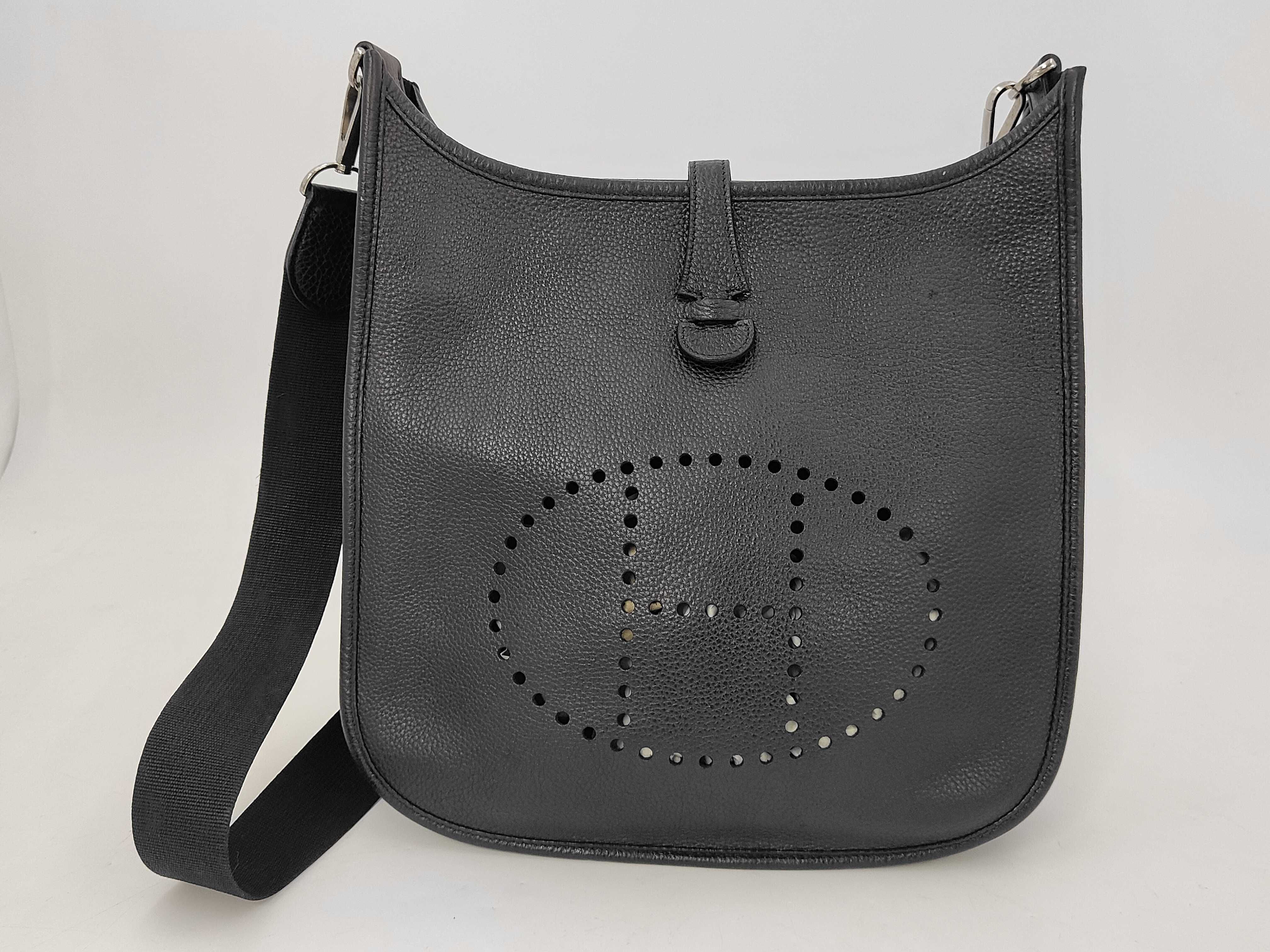 Evelyne Shoulder Bag