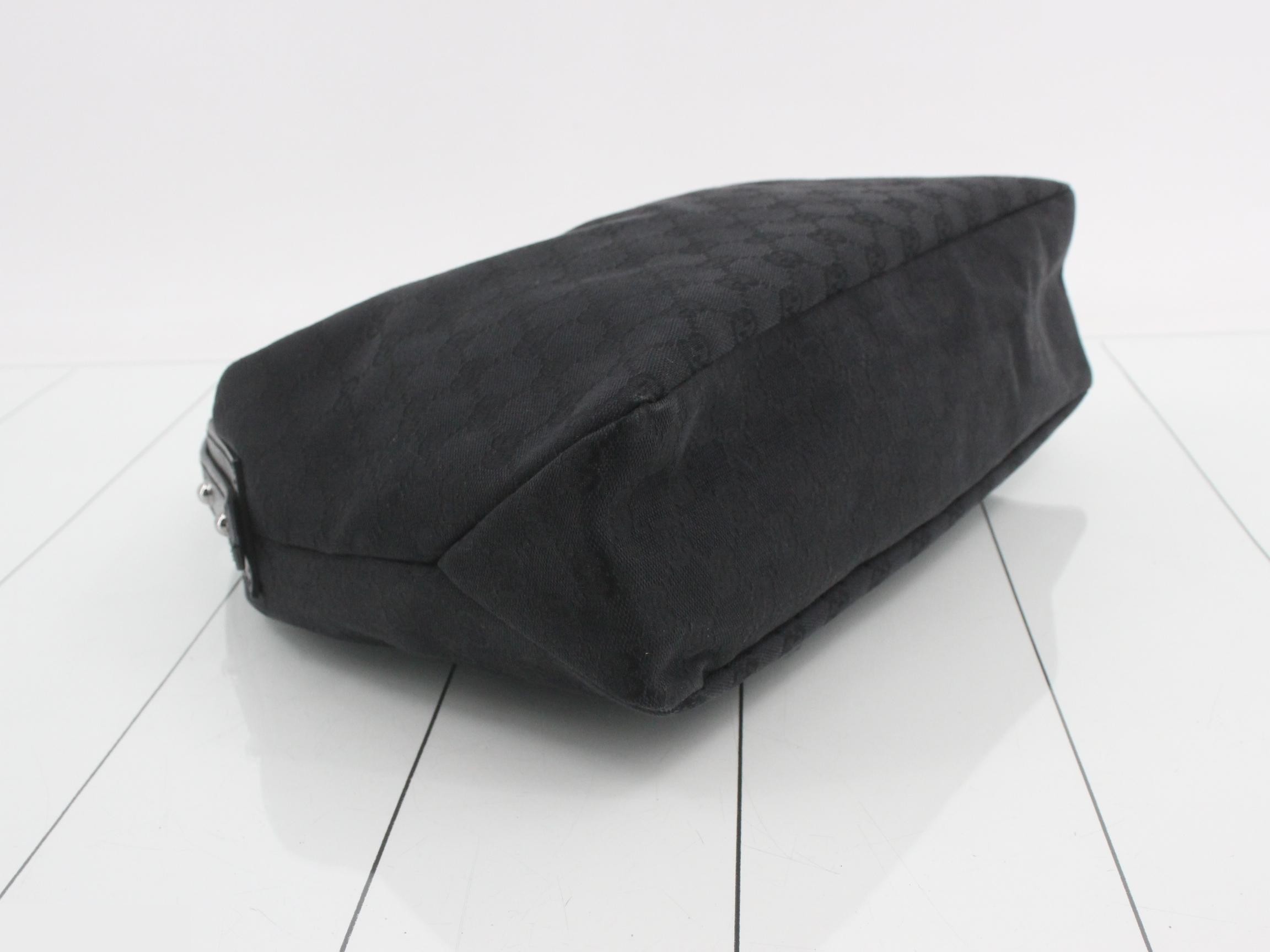 GG Canvas Horsebit Shoulder Bag — view 5