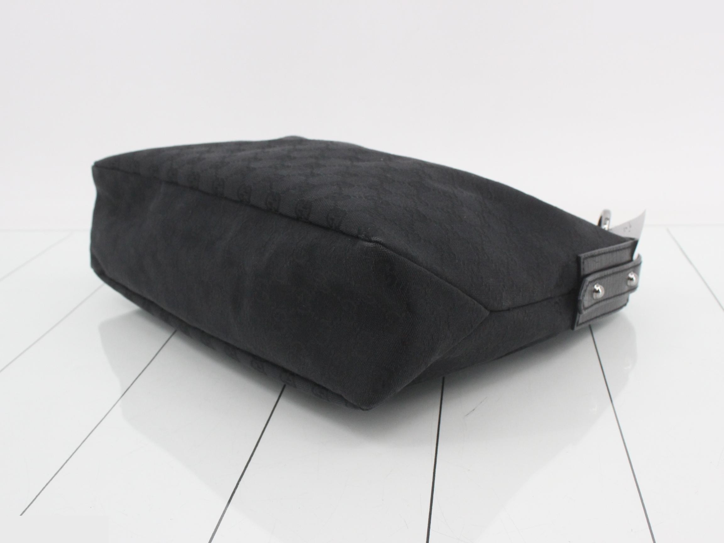 GG Canvas Horsebit Shoulder Bag — view 6