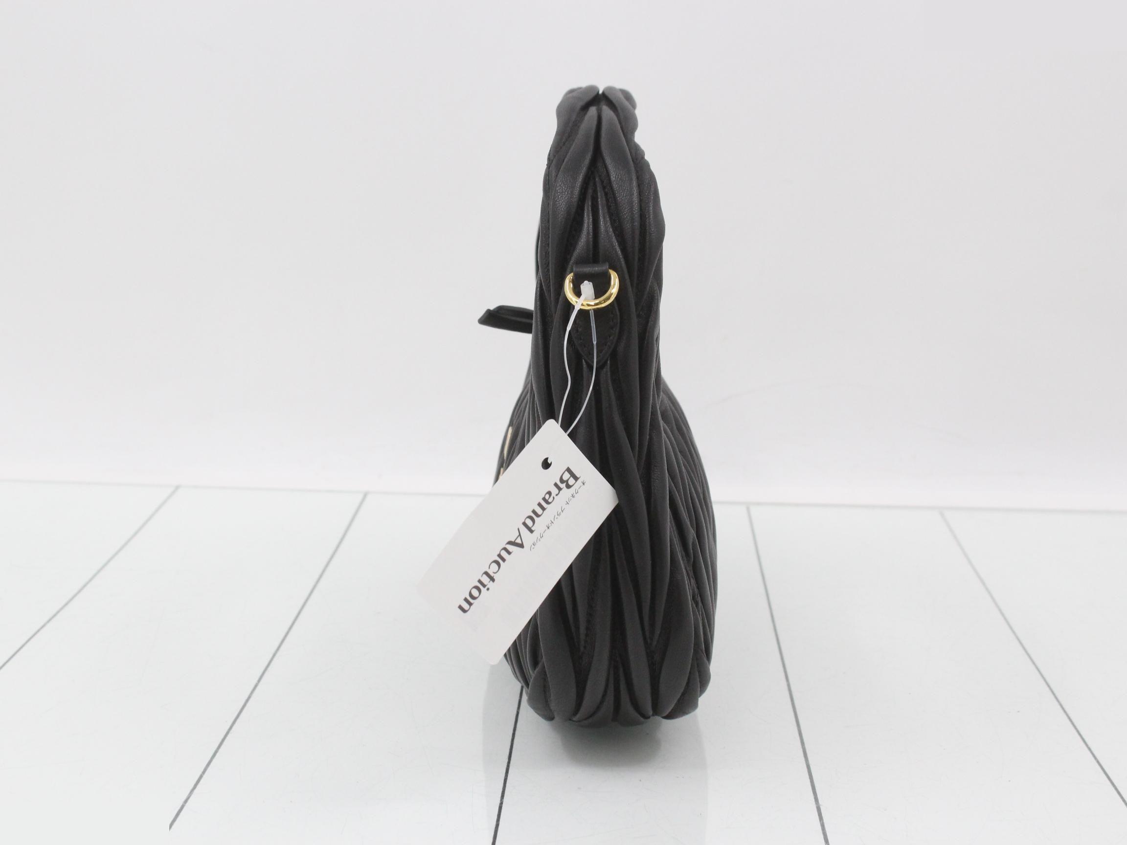 Matelassé Wonder Leather Handbag — view 3