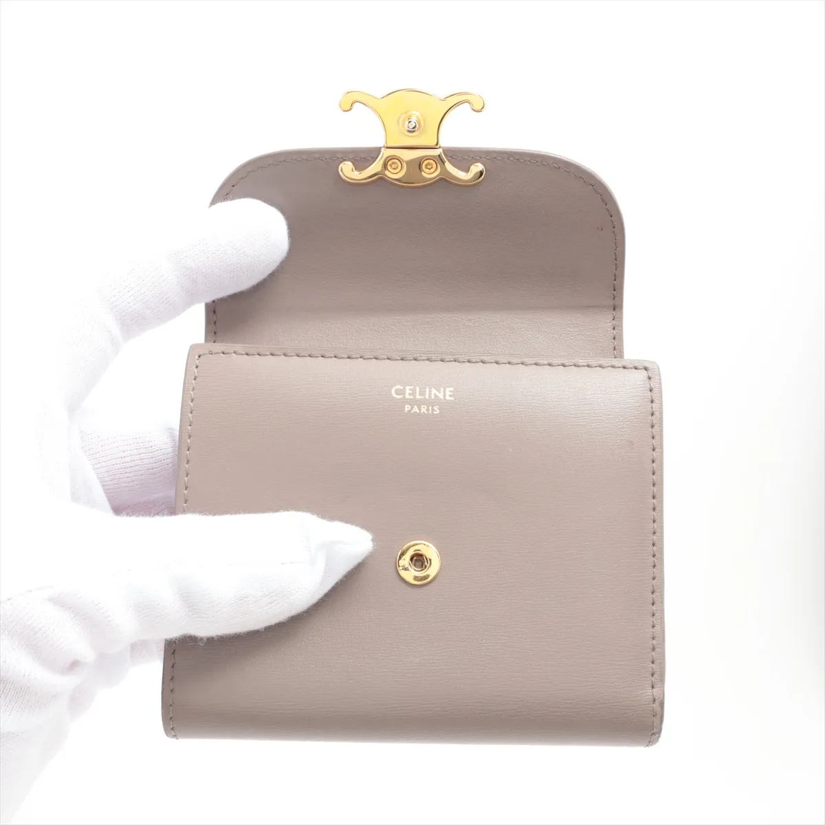 Triomphe Small Flap Wallet Leather Compact Wallet Beige — view 3
