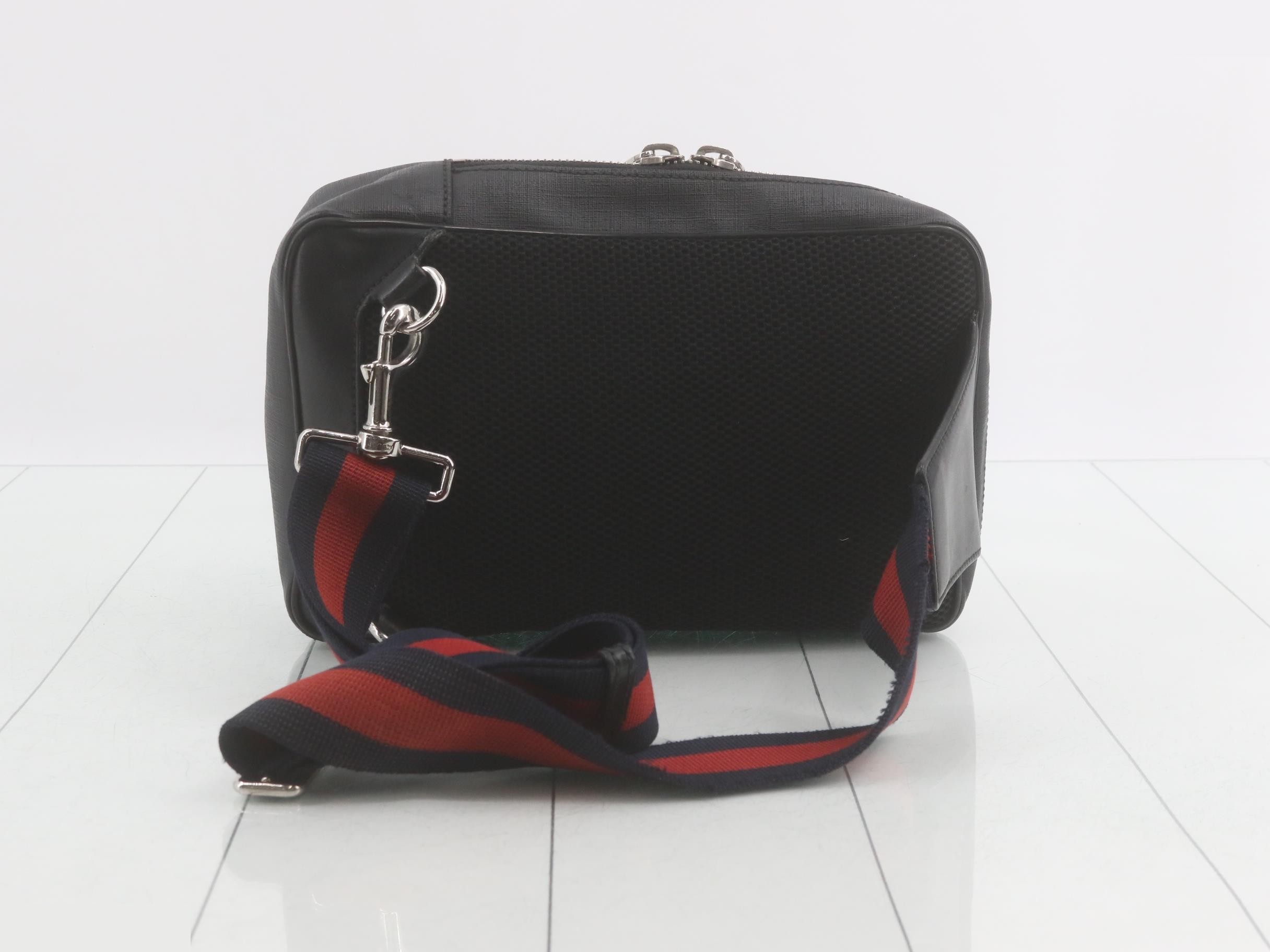 GG Supreme Messenger Bag — view 2