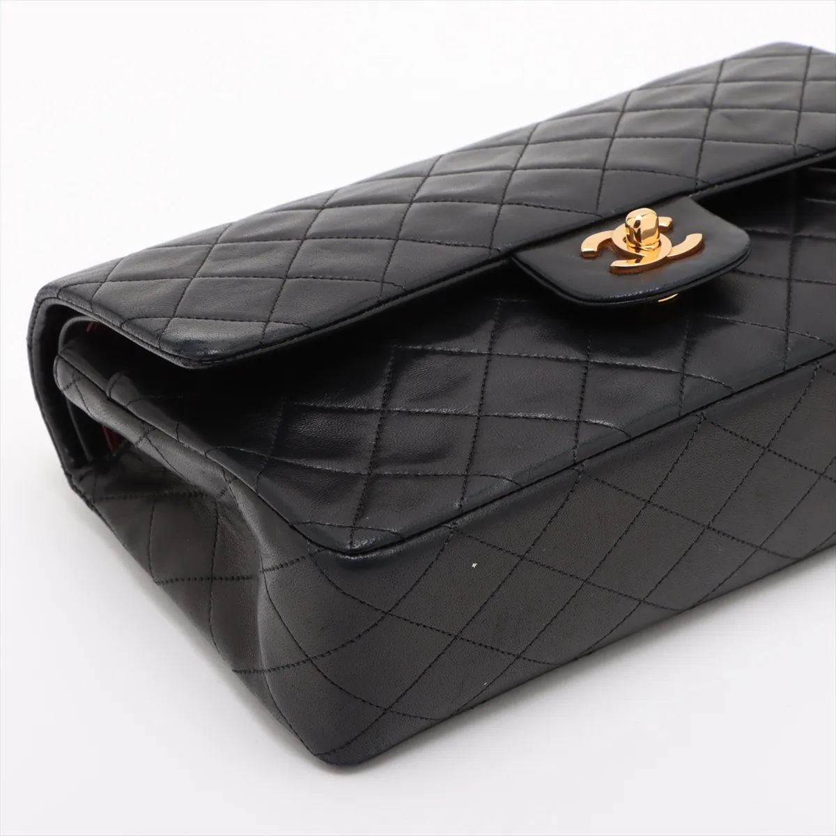 [Individually packaged] Chanel Matelassé 25 Lambskin Double Flap Double Chain Bag, Black with Gold Hardware, 1515285, Series 1, A01112 — view 4