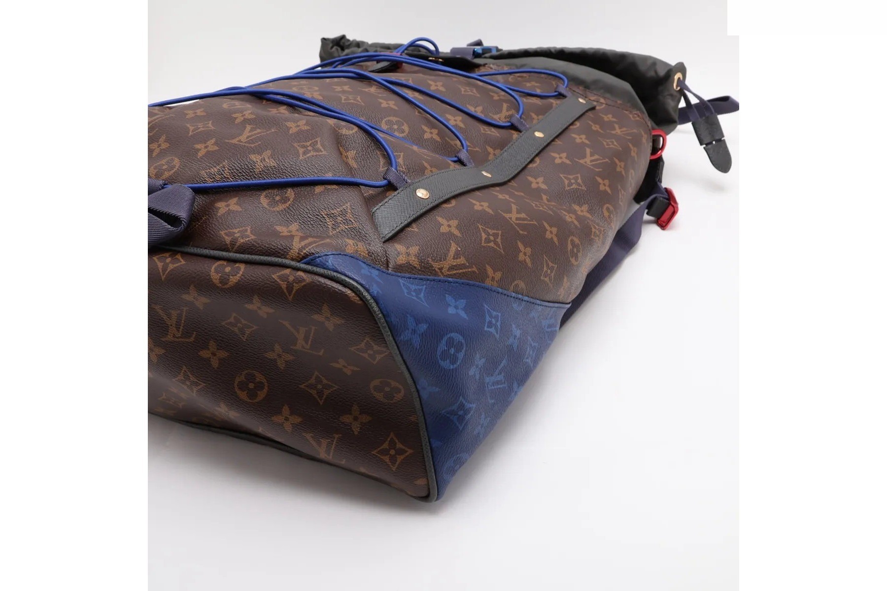 RFID-equipped Monogram Pacific 2018 M43834 Backpack — view 3
