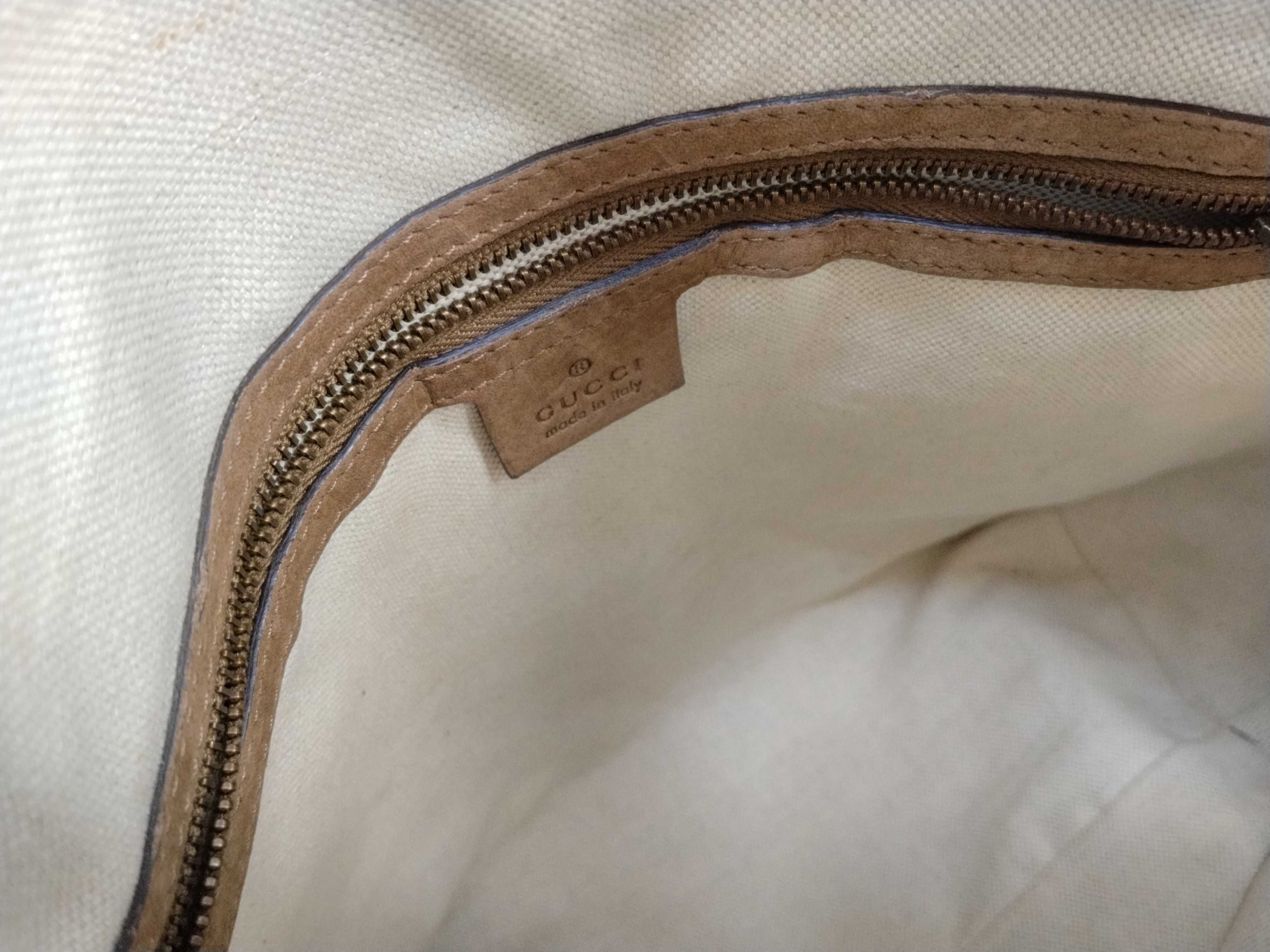 GG Canvas 2-way One-Shoulder Shoulder Bag Marmont Shoulder Bag — view 11