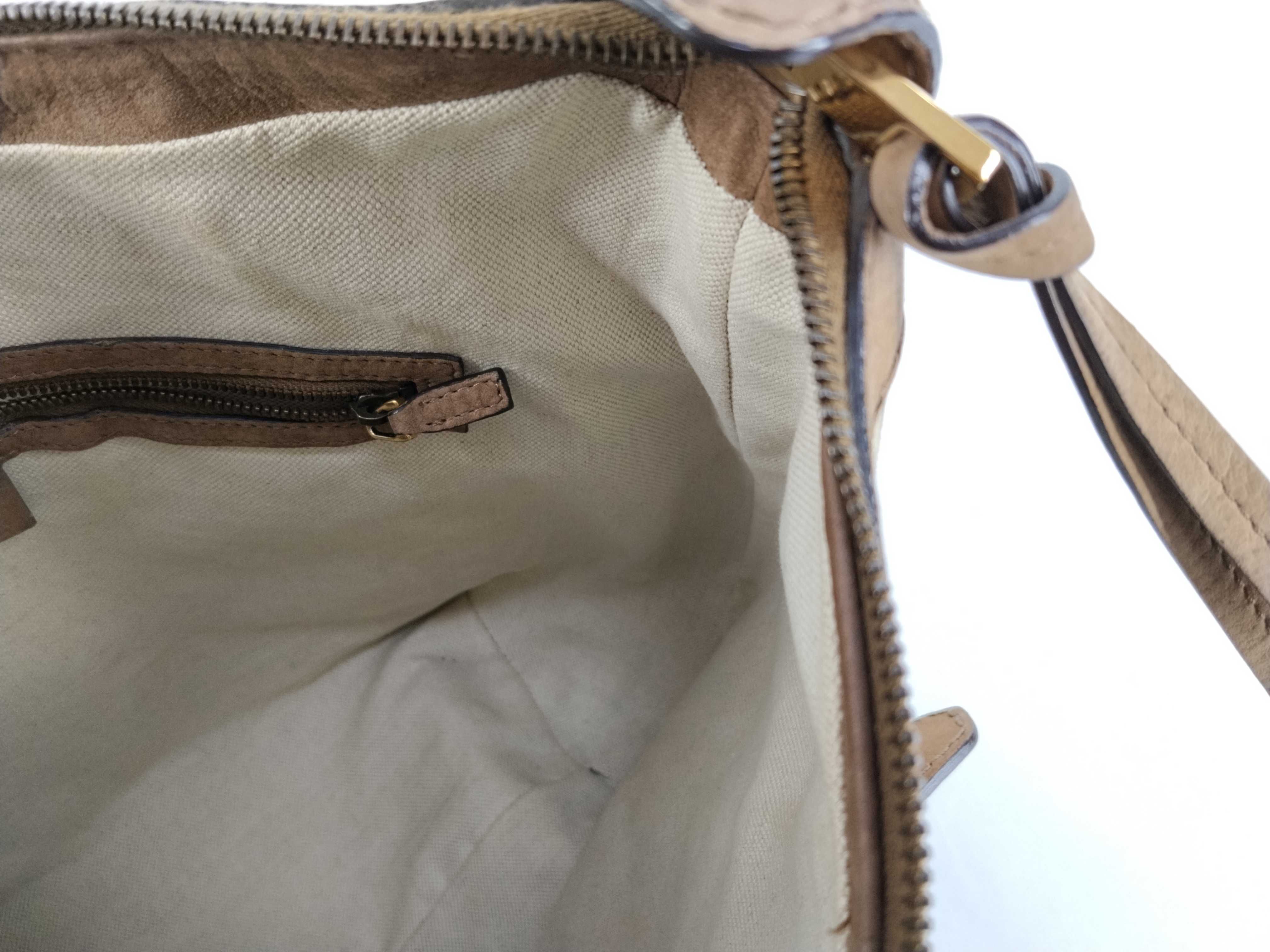GG Canvas 2-way One-Shoulder Shoulder Bag Marmont Shoulder Bag — view 9