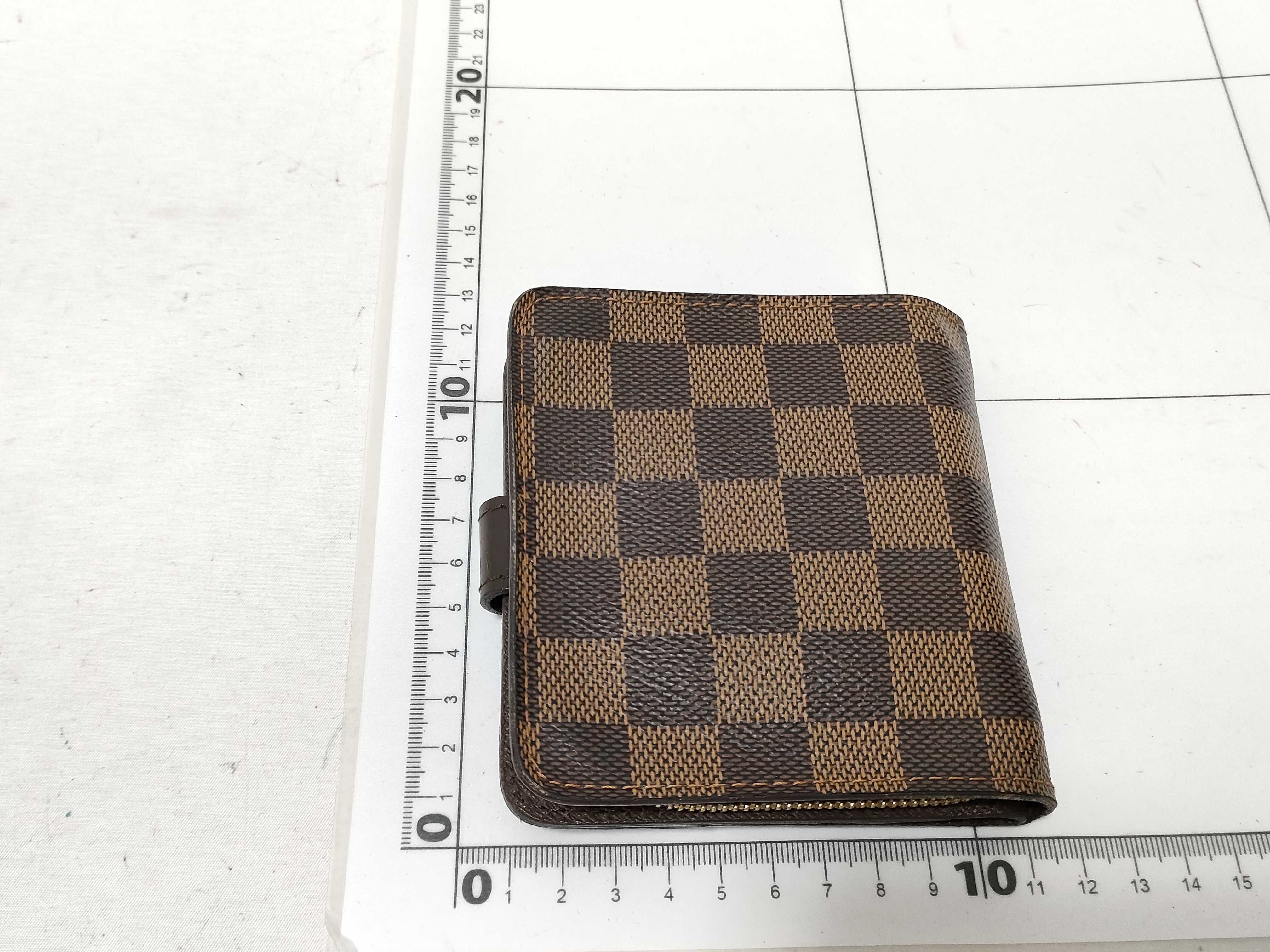 Damier N61668 Compact Zip Wallet (with slight warping) — view 2