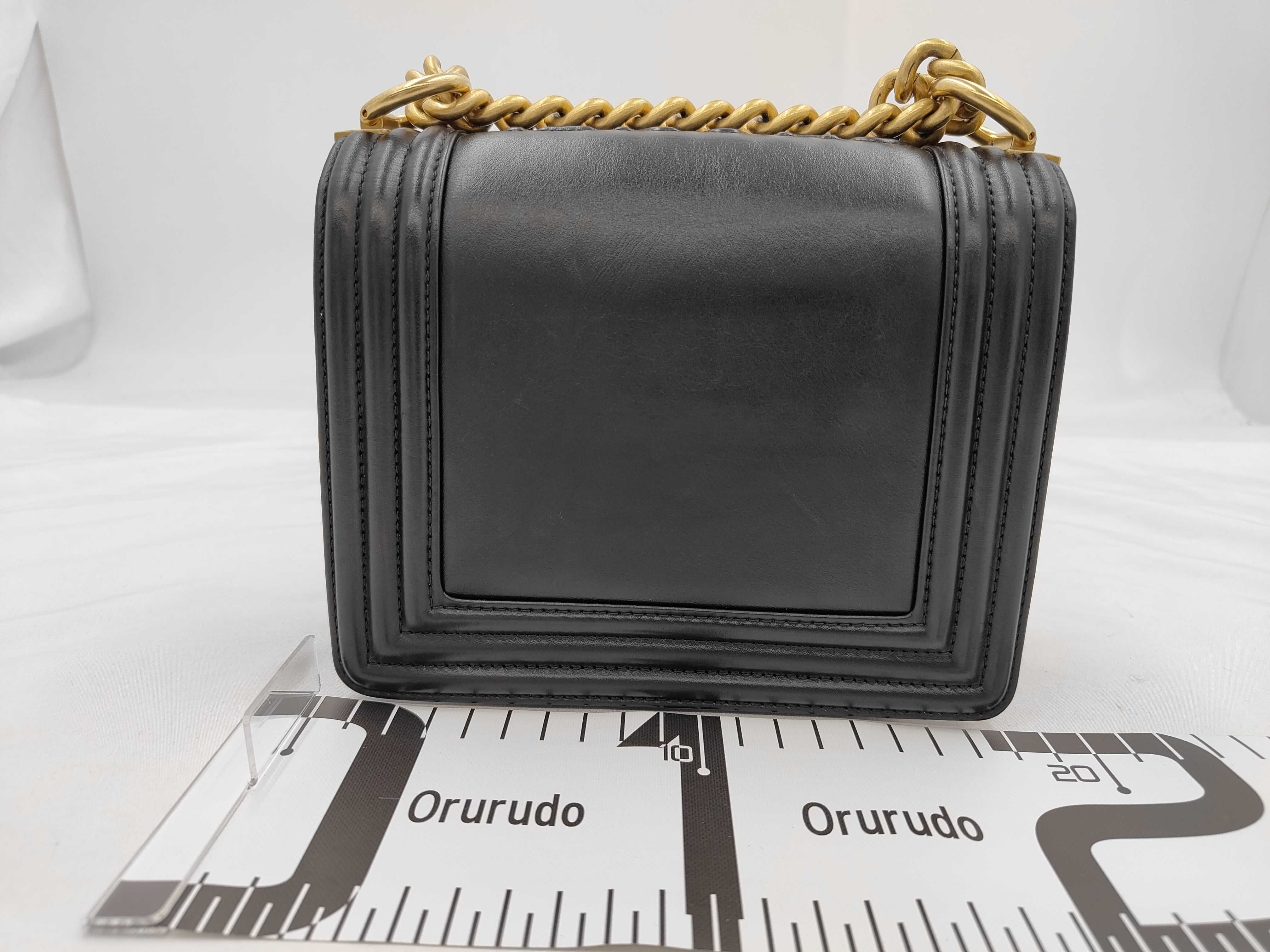 Boy Chanel 18 Calf Black Chain Shoulder Bag — view 2