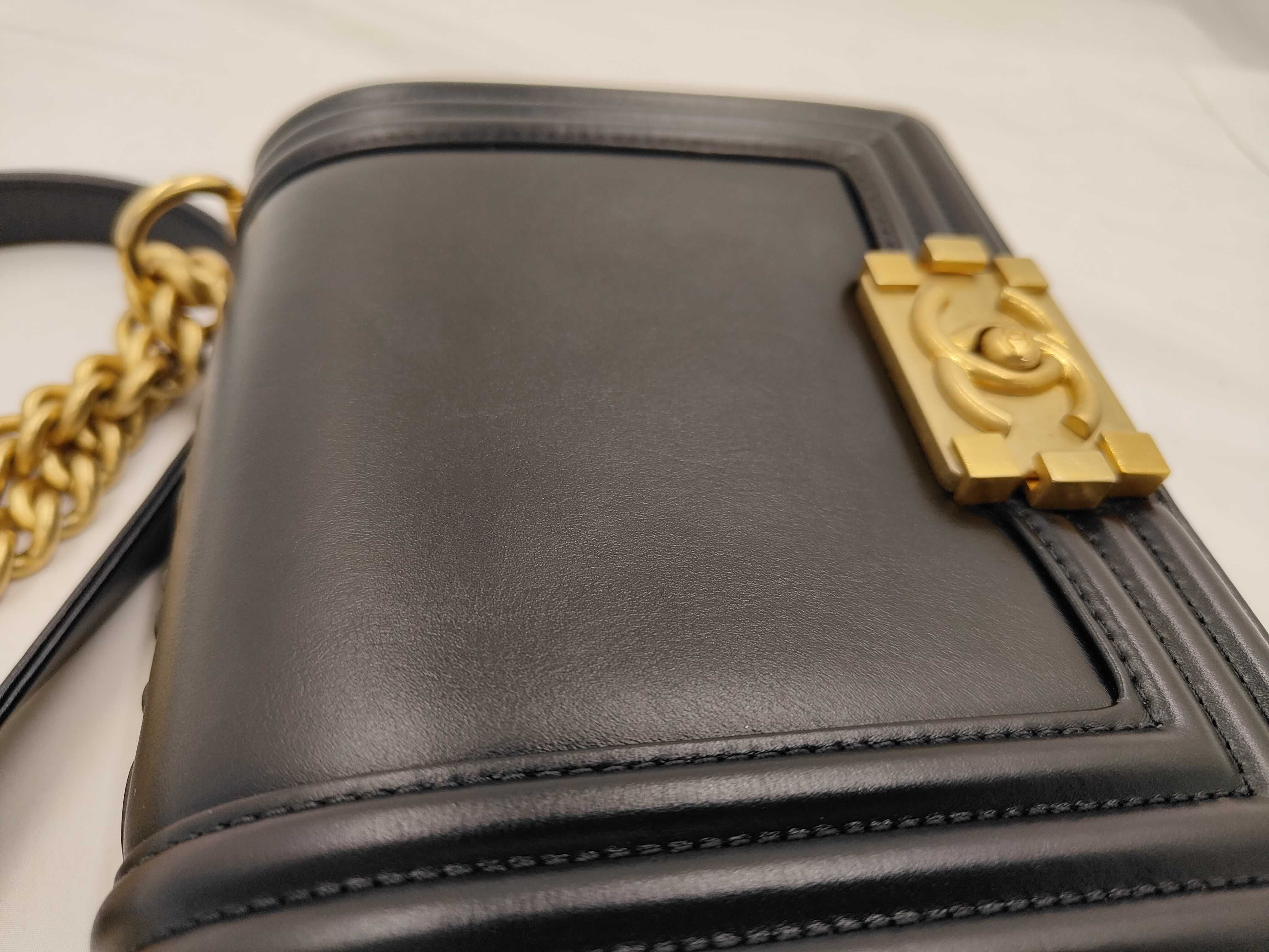 Boy Chanel 18 Calf Black Chain Shoulder Bag — view 15