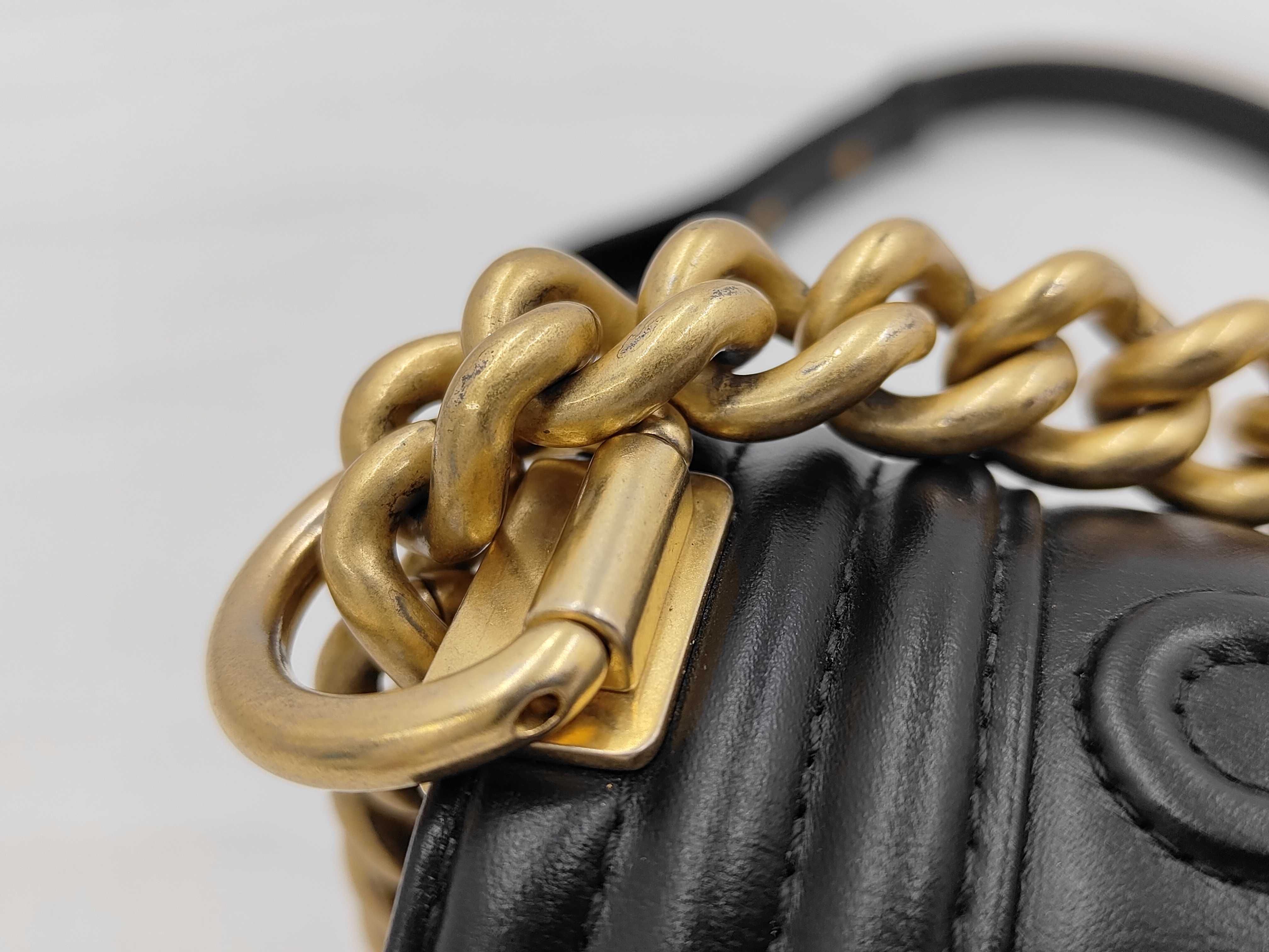 Boy Chanel 18 Calf Black Chain Shoulder Bag — view 8
