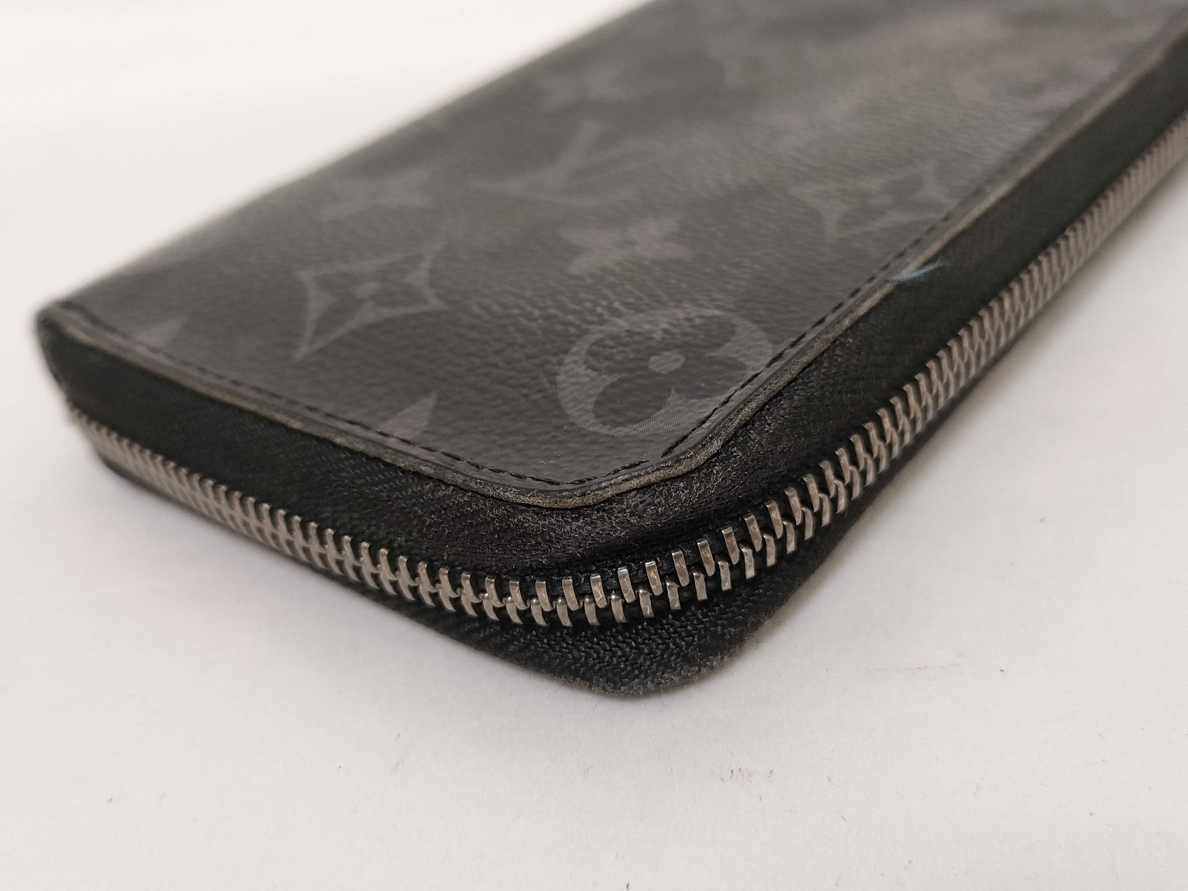 Vertical Monogram Eclipse M62295 GI1178 Wallet — view 4