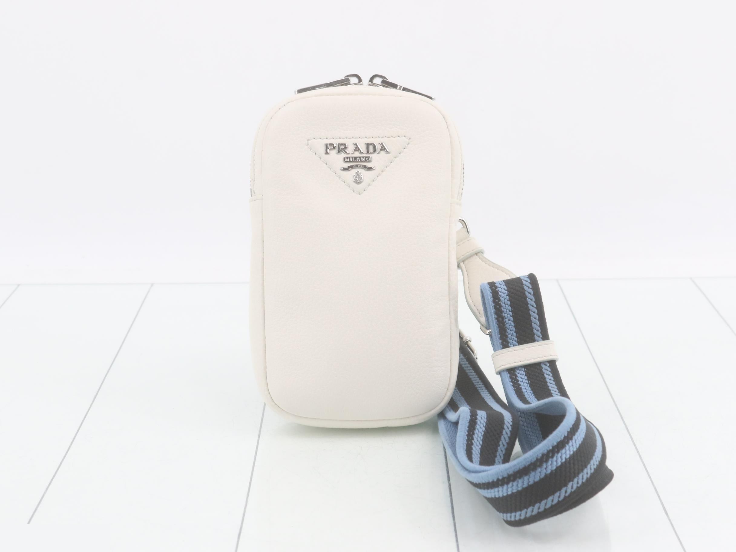 Leather shoulder bag with silver hardware