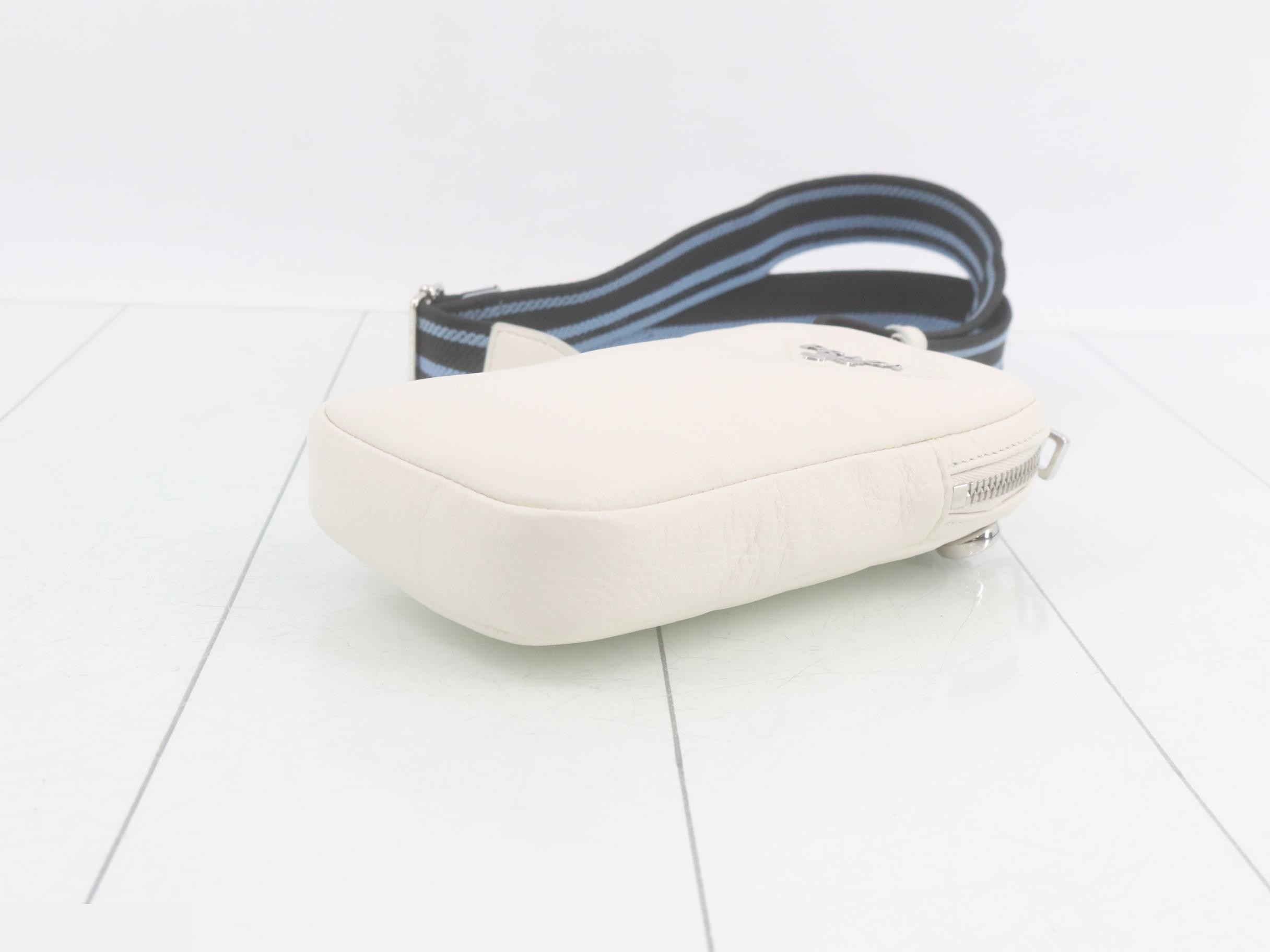 Leather shoulder bag with silver hardware — view 6