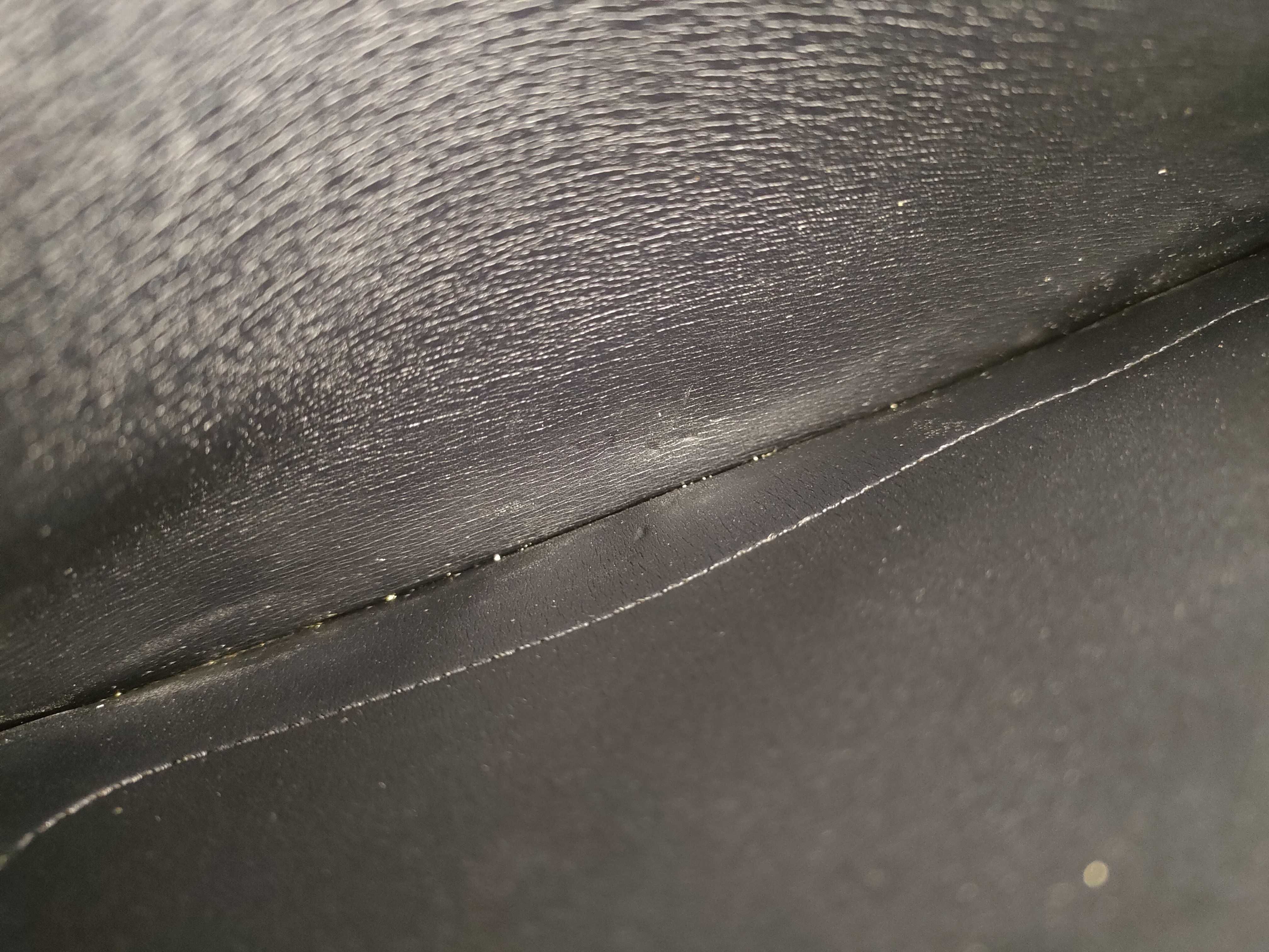 Chain Shoulder Bag Leather — view 10