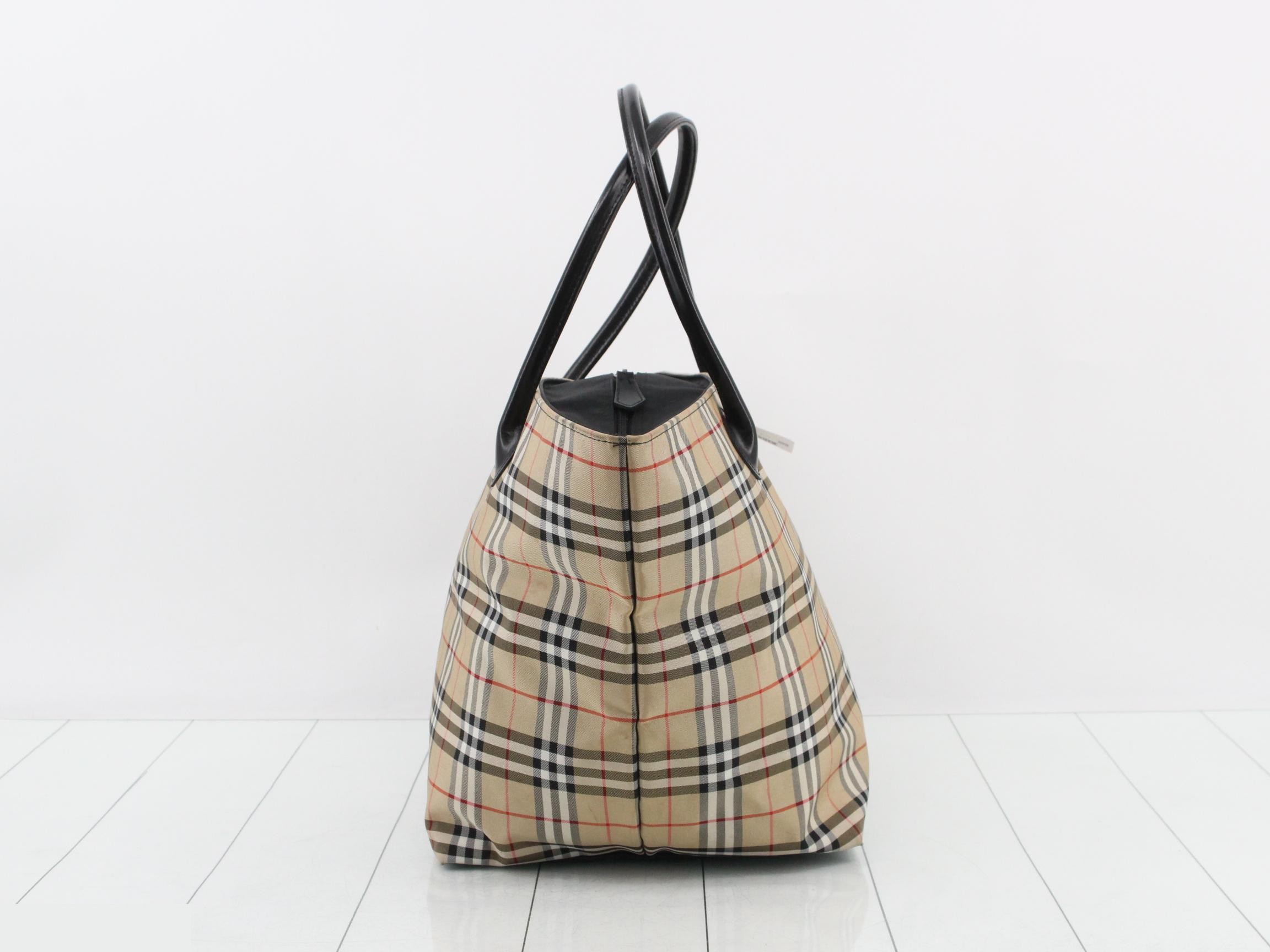Blue Label Tote Bag (Checkered) — view 4